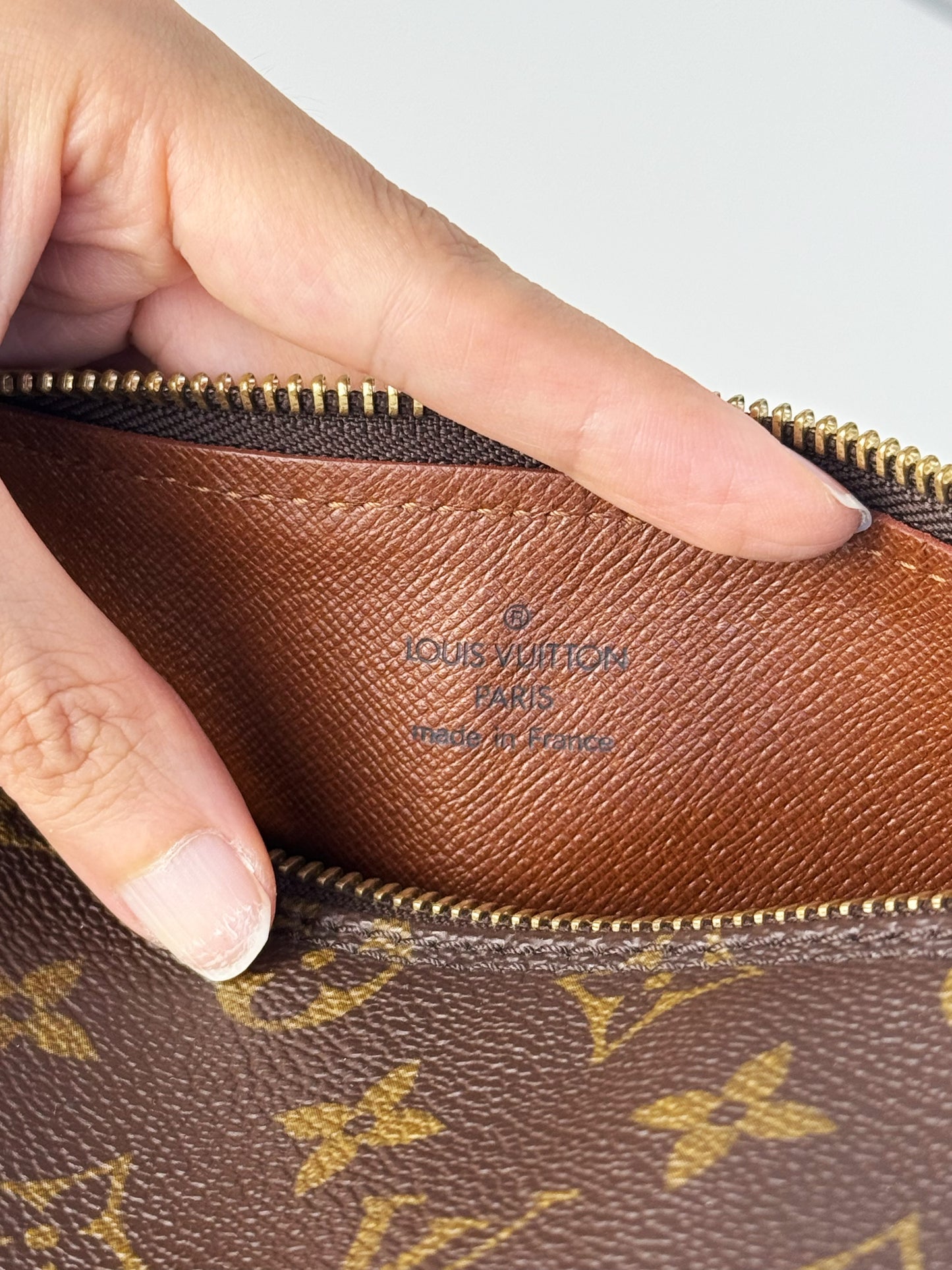 Louis Vuitton Vintage Papillon 26 Handbag Crossbody Bag
