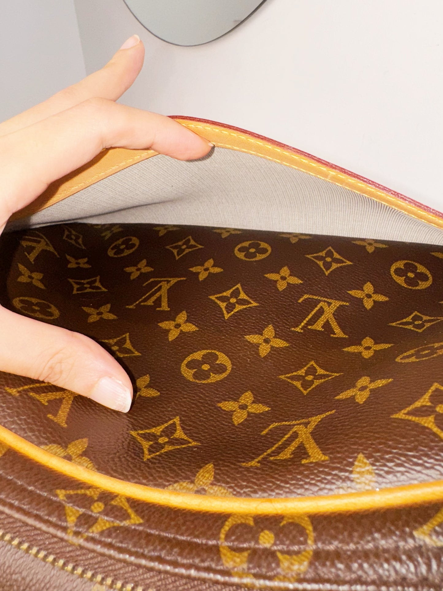 Louis Vuitton Vintage Reporter Shoulder Crossbody Bag