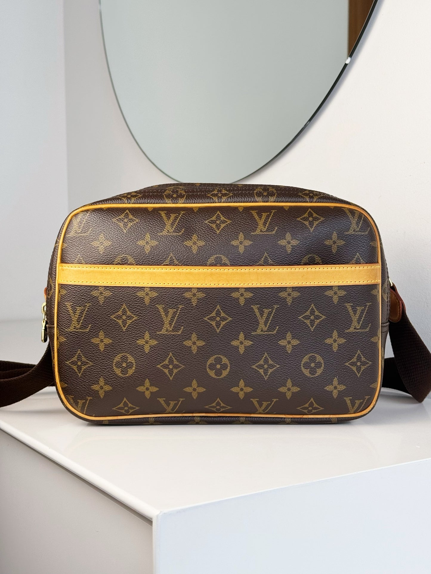 Louis Vuitton Vintage Reporter Shoulder Crossbody Bag