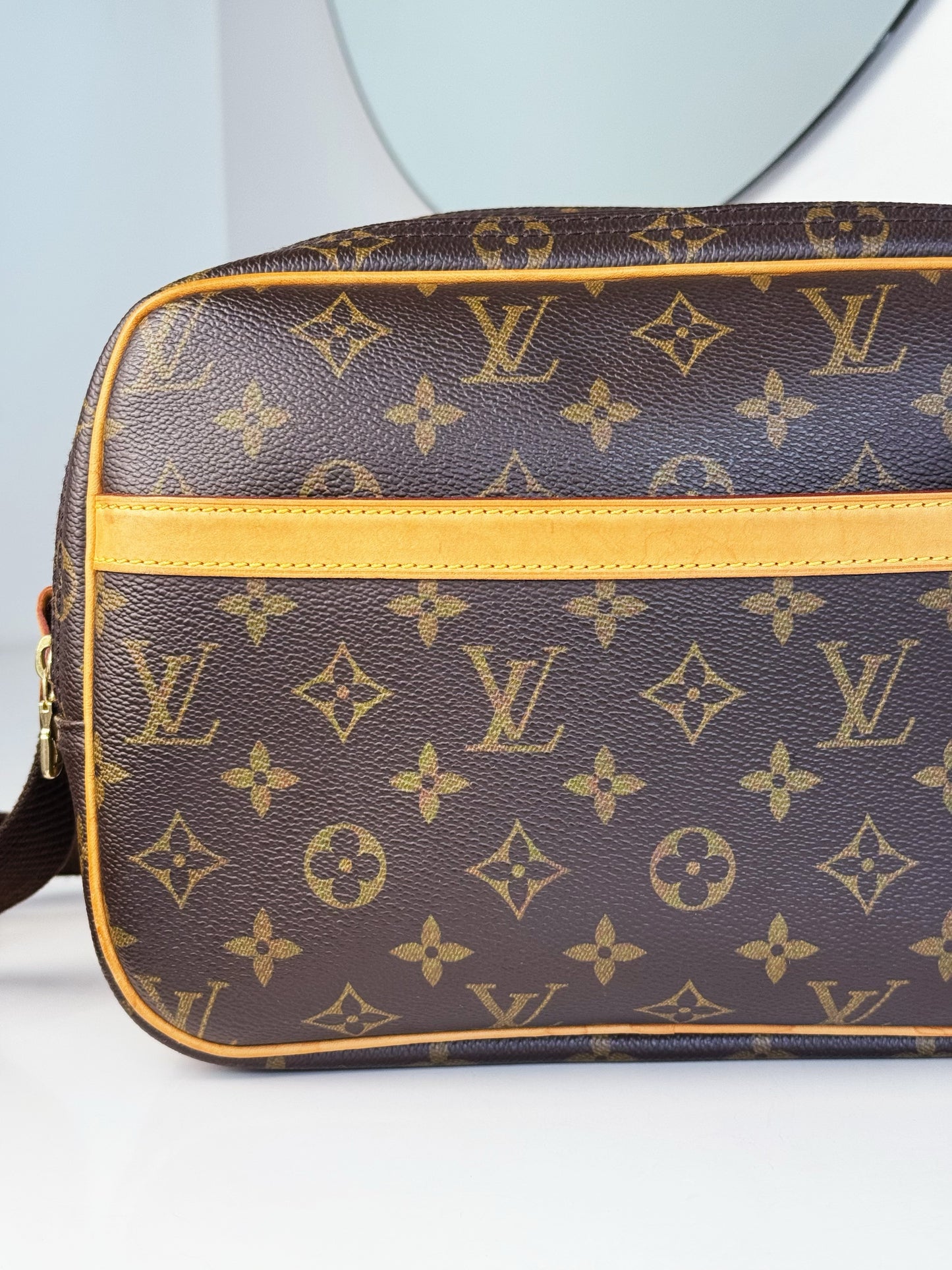 Louis Vuitton Vintage Reporter Shoulder Crossbody Bag