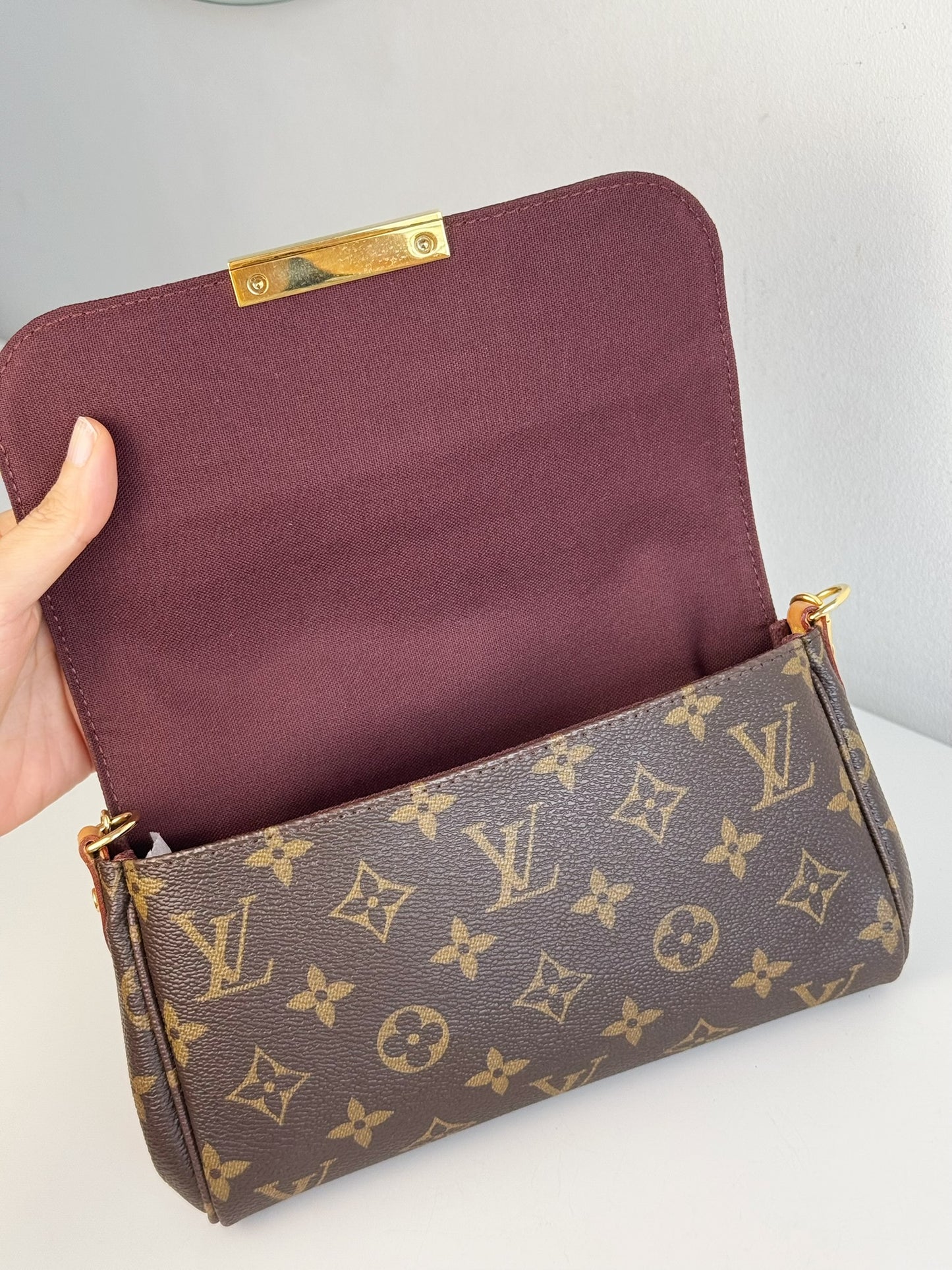 Louis Vuitton Vintage Favorite PM Shoulder Crossbody Bag
