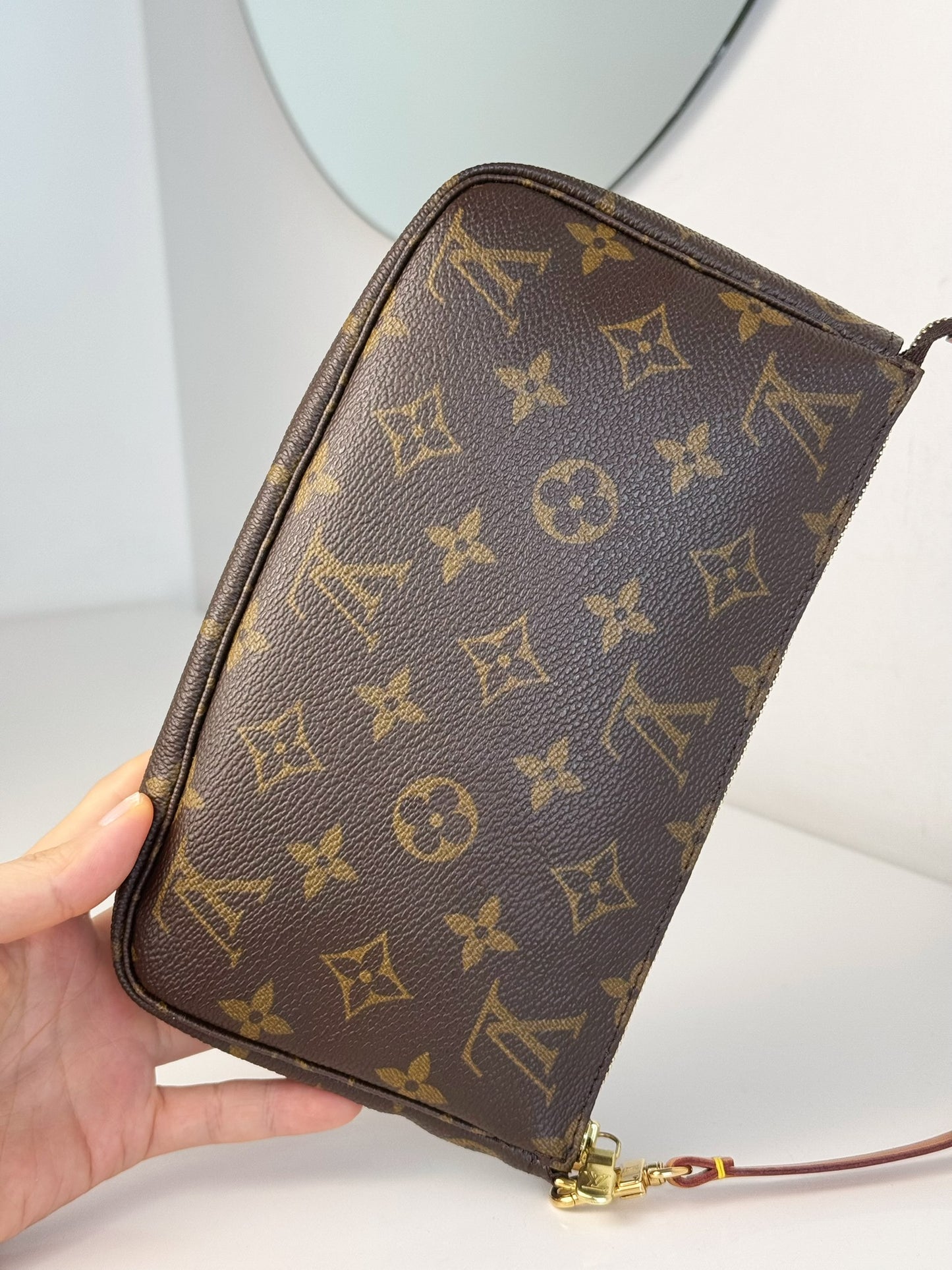 Louis Vuitton Vintage Pochette Accessoires Shoulder Crossbody Bag