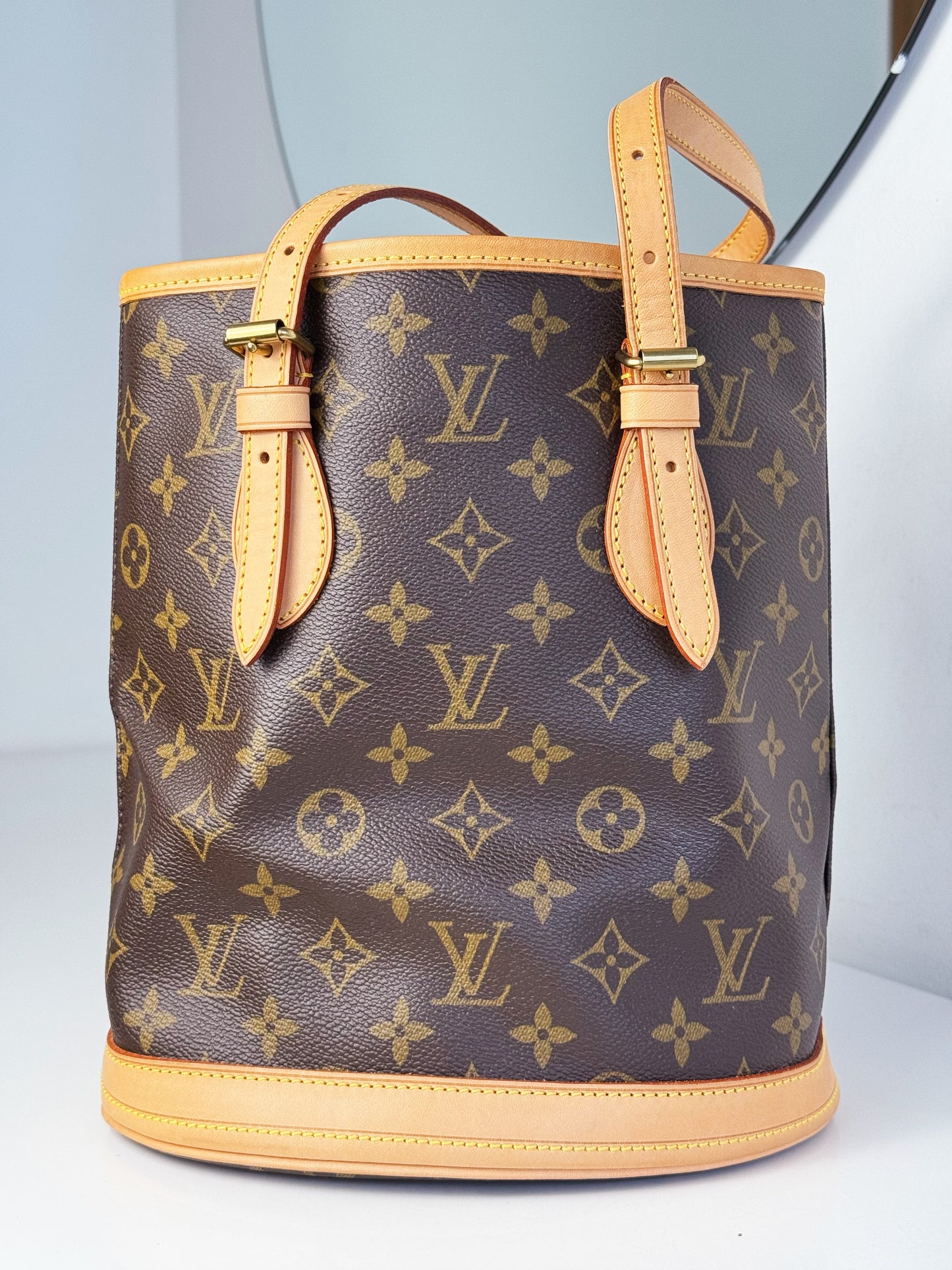 Louis Vuitton Vintage Marais Bucket Tote Shoulder Bag