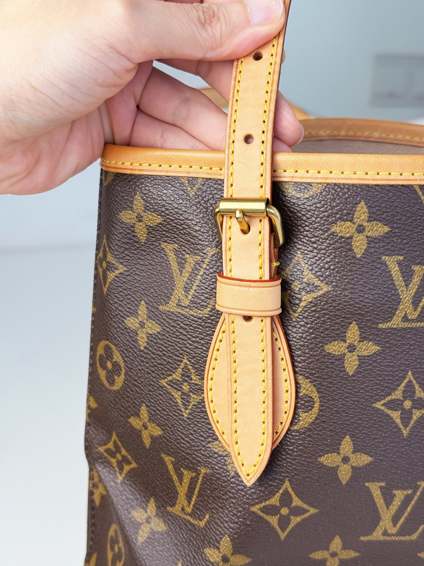 Louis Vuitton Vintage Marais Bucket Tote Shoulder Bag