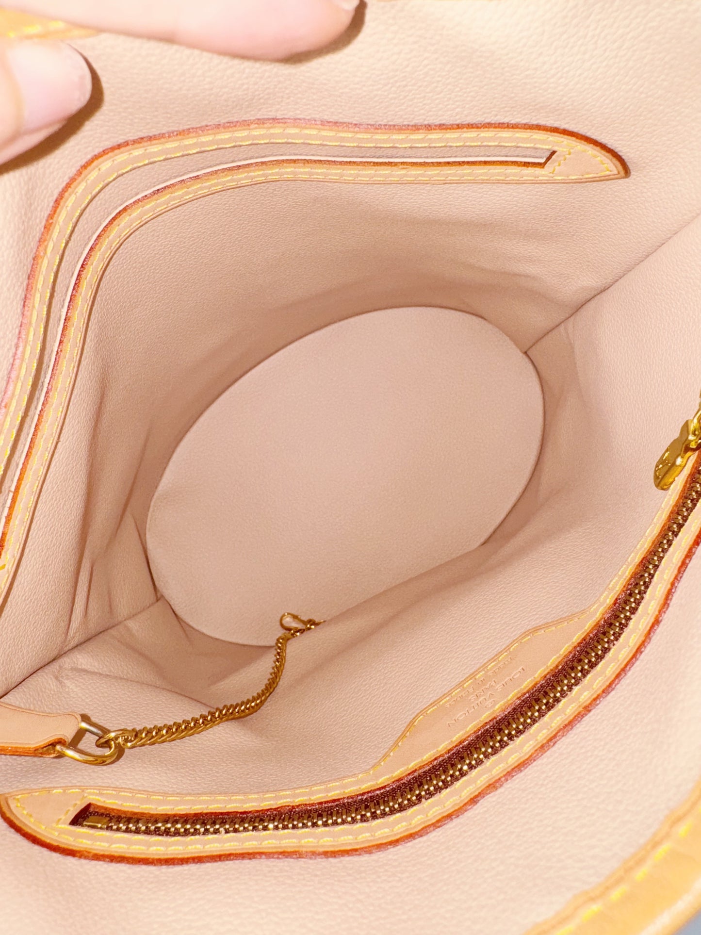 Louis Vuitton Vintage Marais Bucket Tote Shoulder Bag