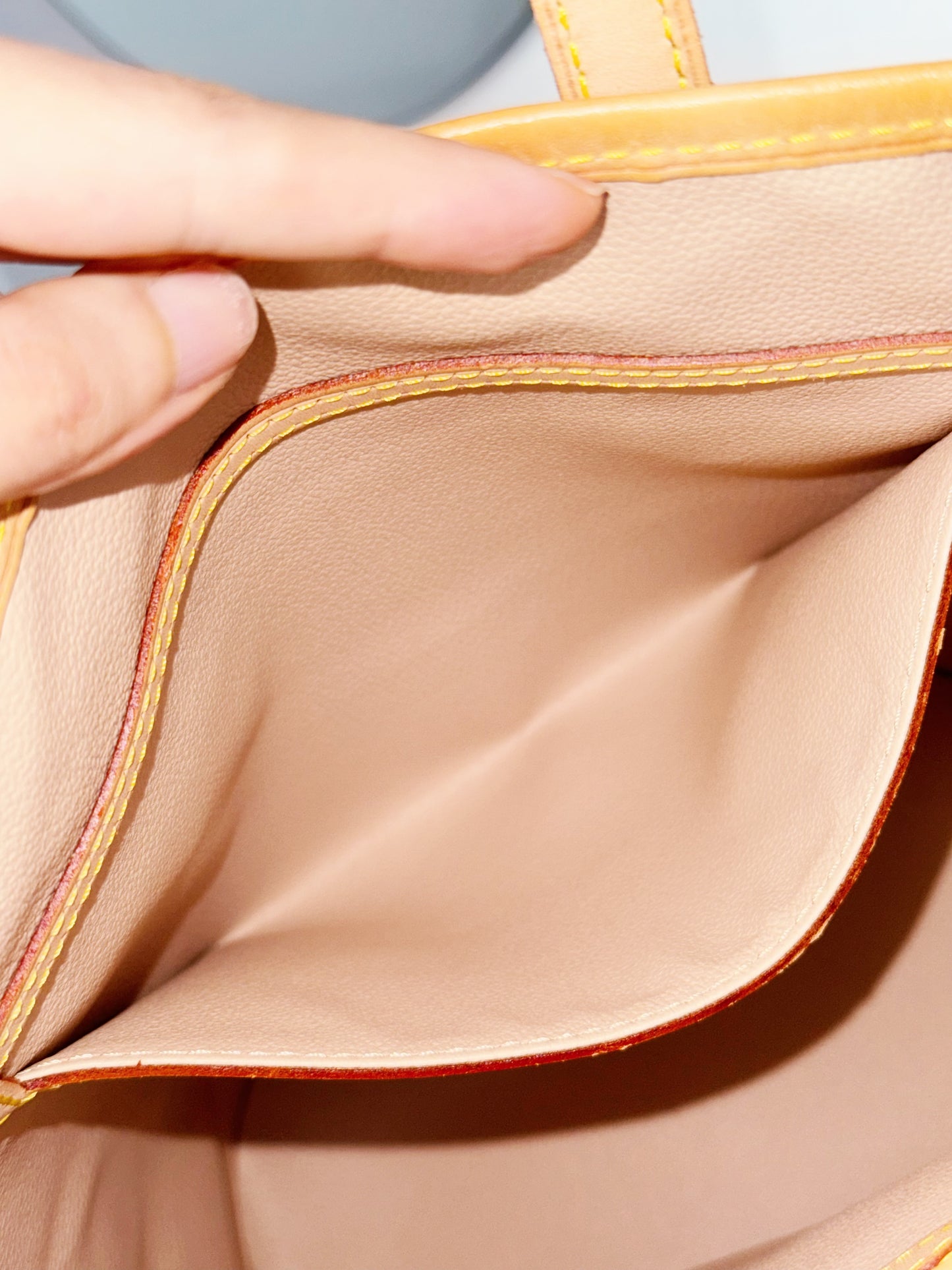 Louis Vuitton Vintage Marais Bucket Tote Shoulder Bag