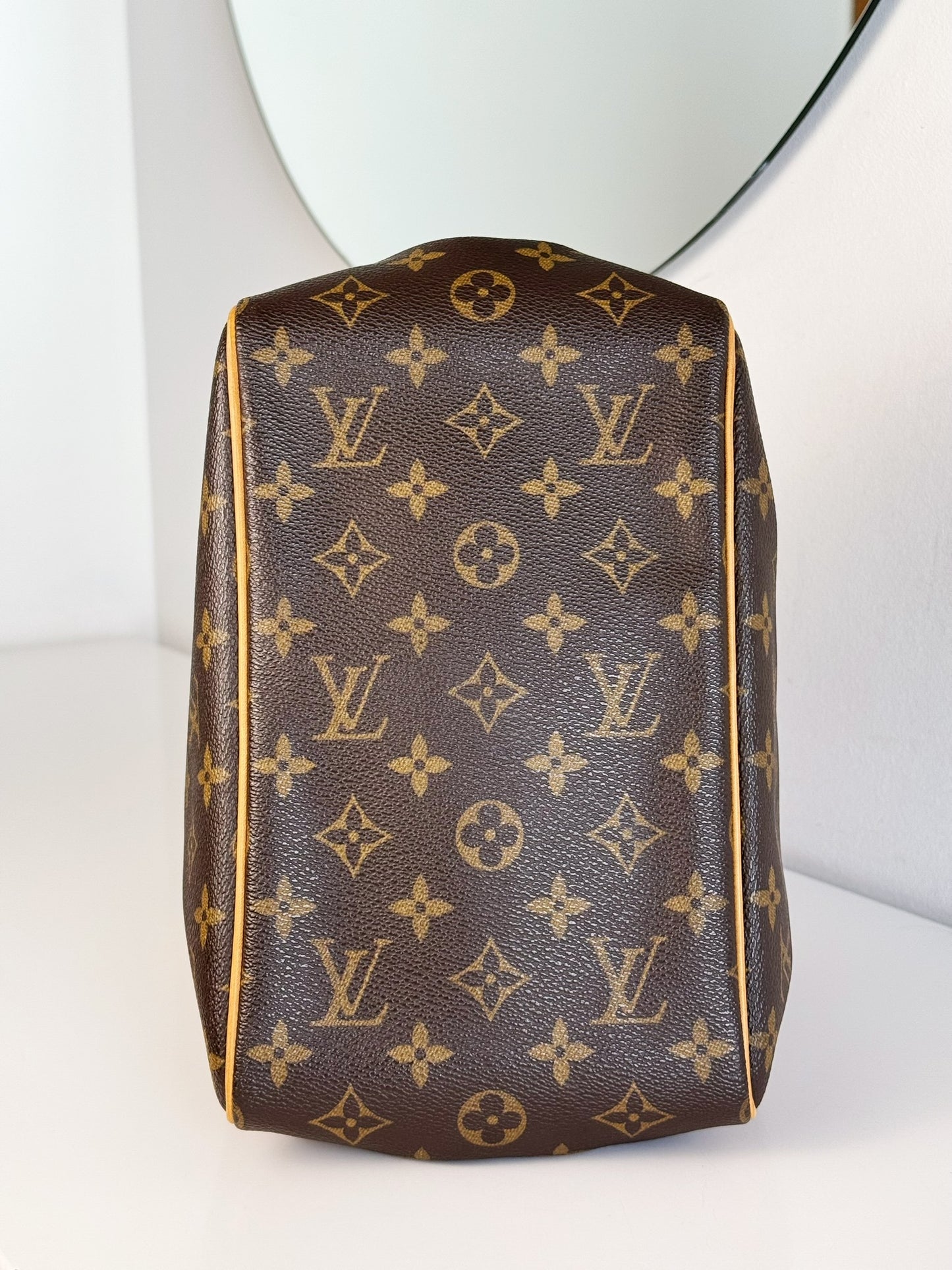 Louis Vuitton Vintage Batignolles Crossbody Bag