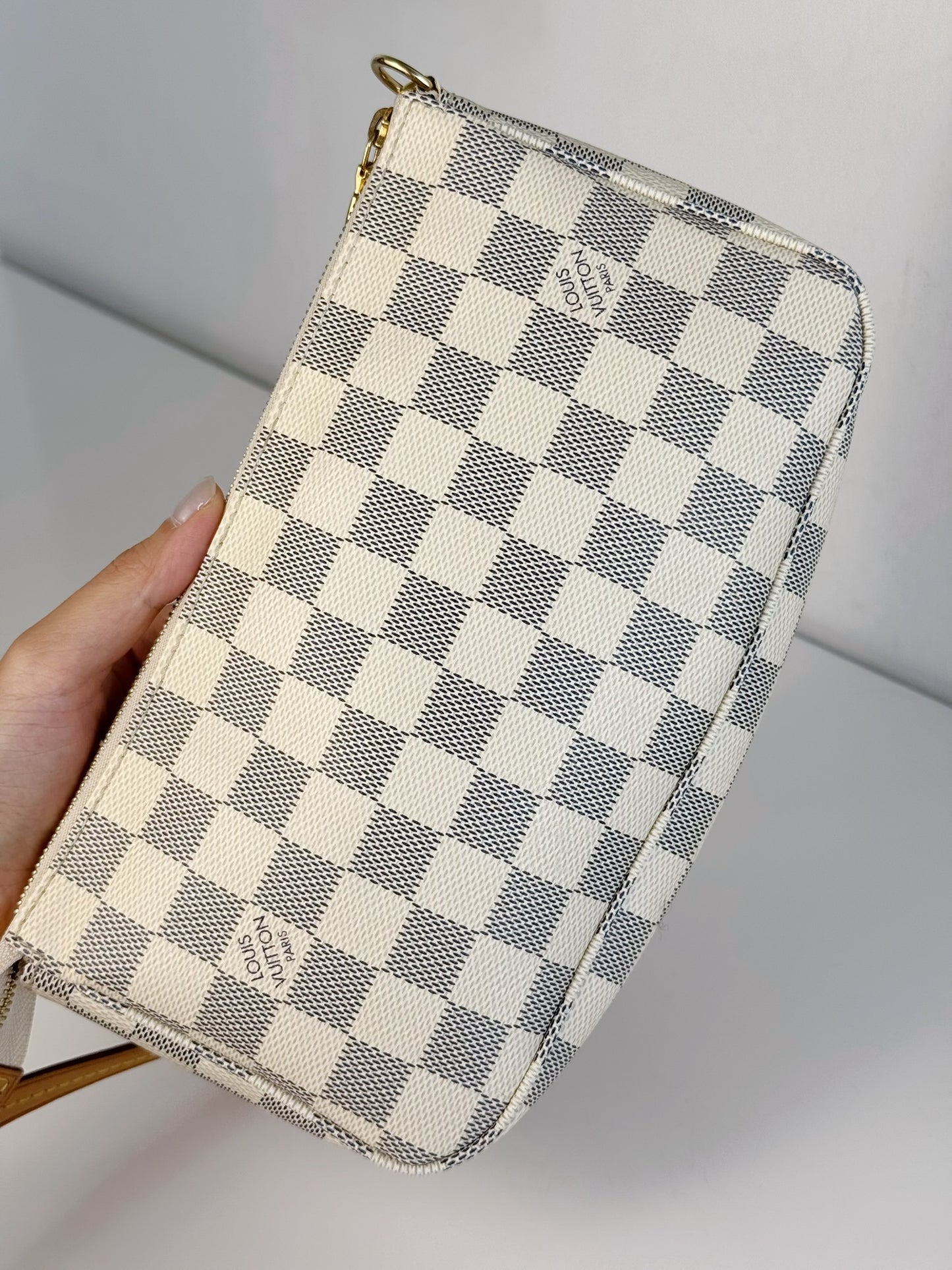 Louis Vuitton Azur Pochette Accessoires Shoulder Crossbody Bag