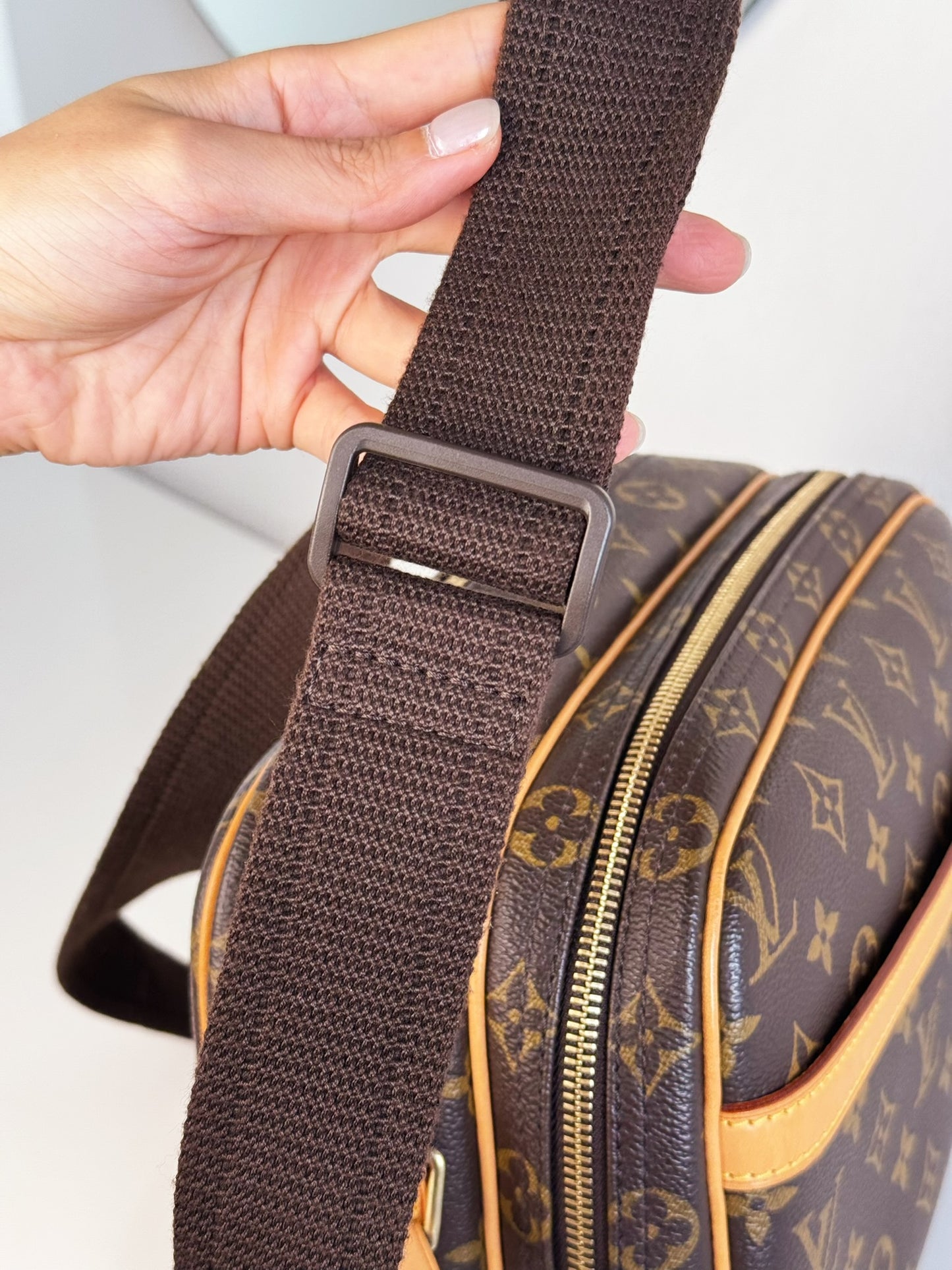 Louis Vuitton Vintage Reporter Shoulder Crossbody Bag