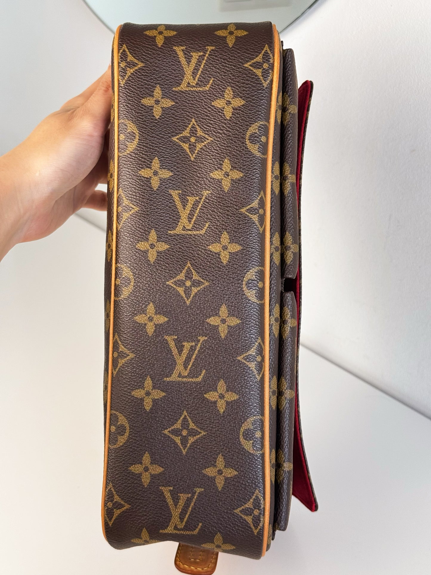 Louis Vuitton Viva Cite MM Shoulder Crossbody Bag