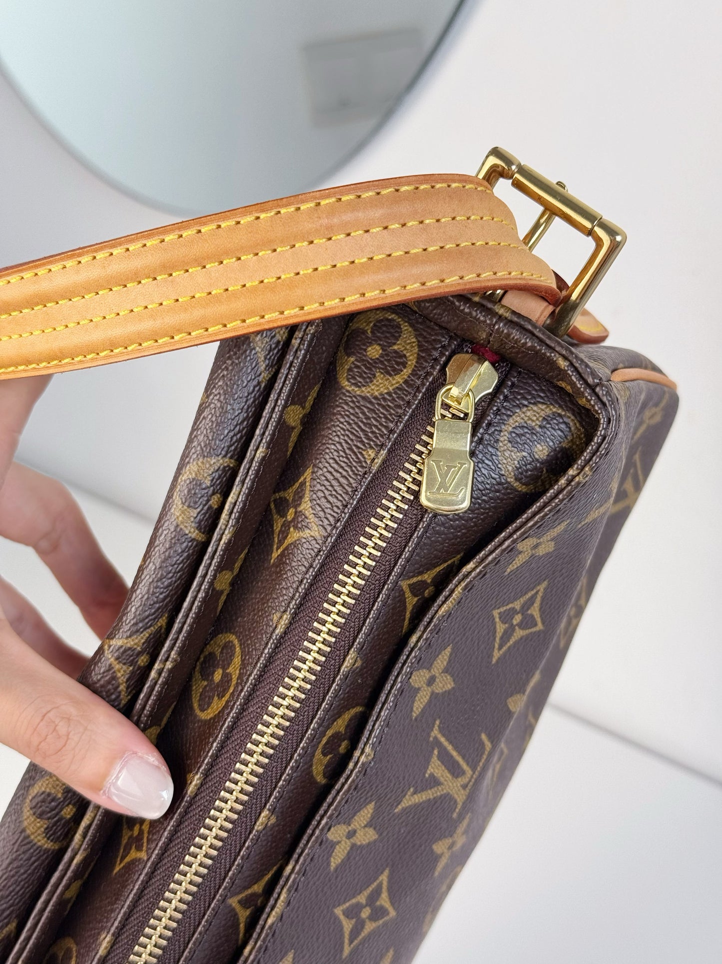 Louis Vuitton Viva Cite MM Shoulder Crossbody Bag