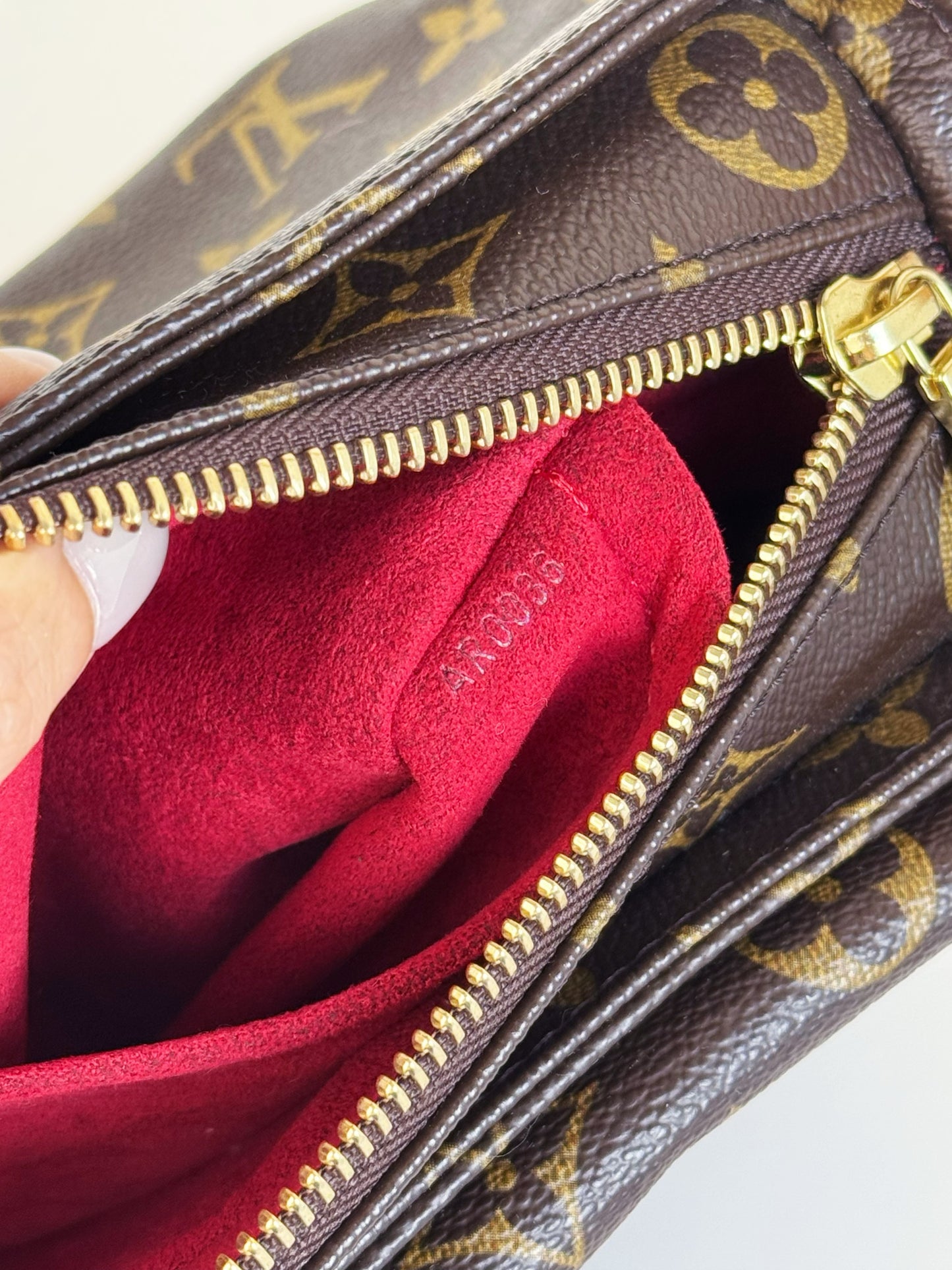 Louis Vuitton Viva Cite MM Shoulder Crossbody Bag