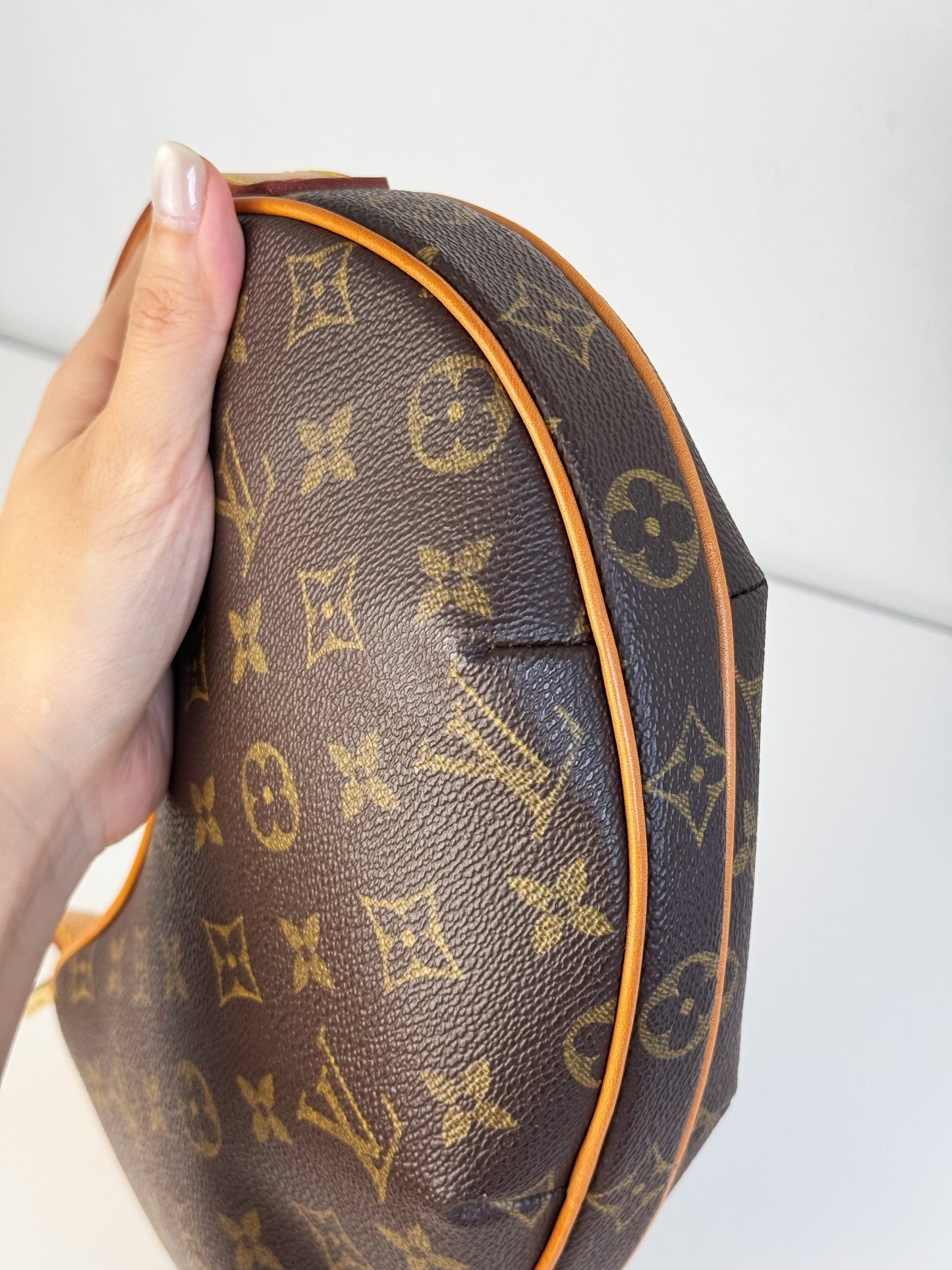 Louis Vuitton Vintage Croissant PM Shoulder Bag