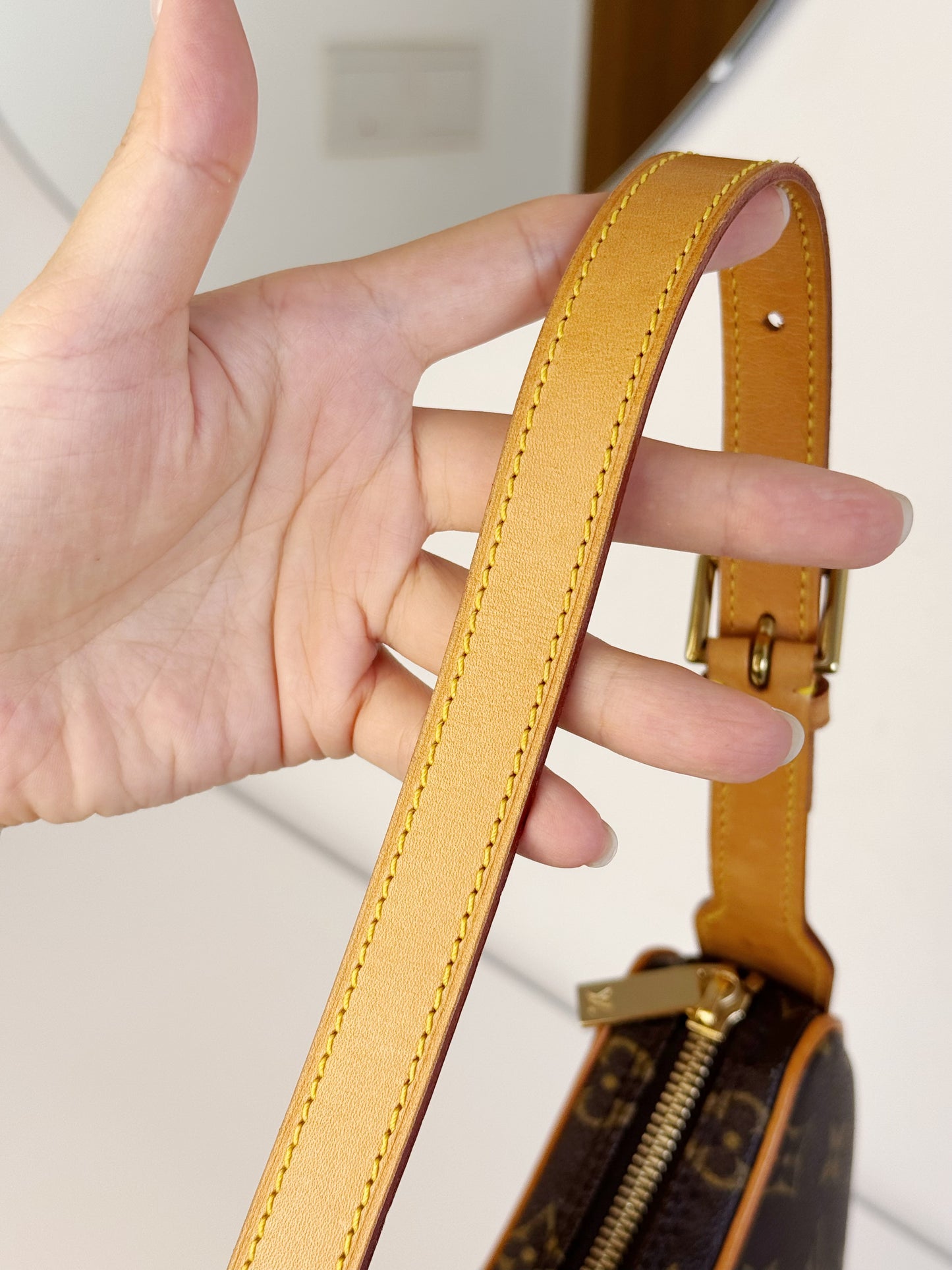 Louis Vuitton Vintage Croissant PM Shoulder Bag