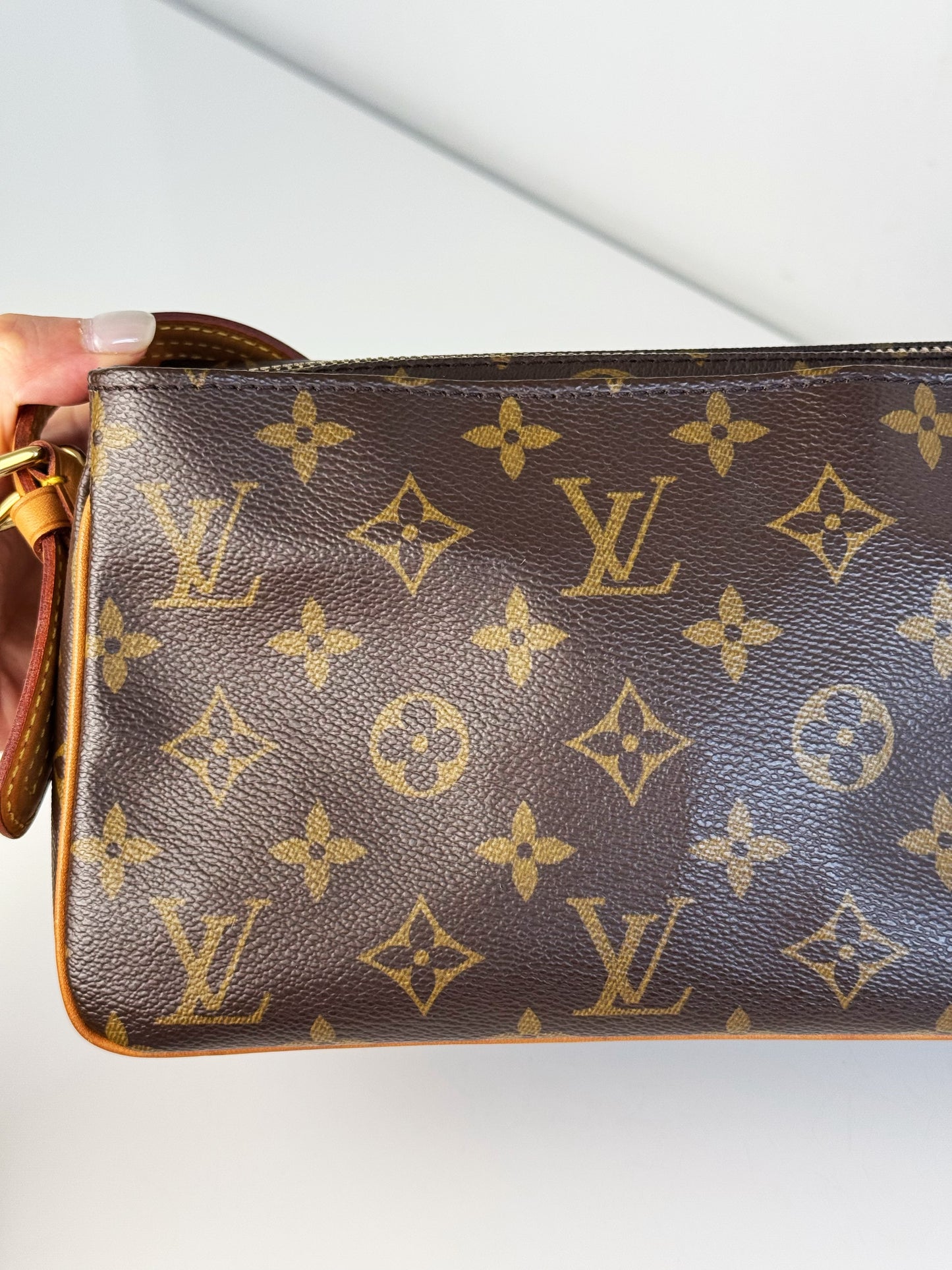 Louis Vuitton Viva Cite MM Shoulder Crossbody Bag