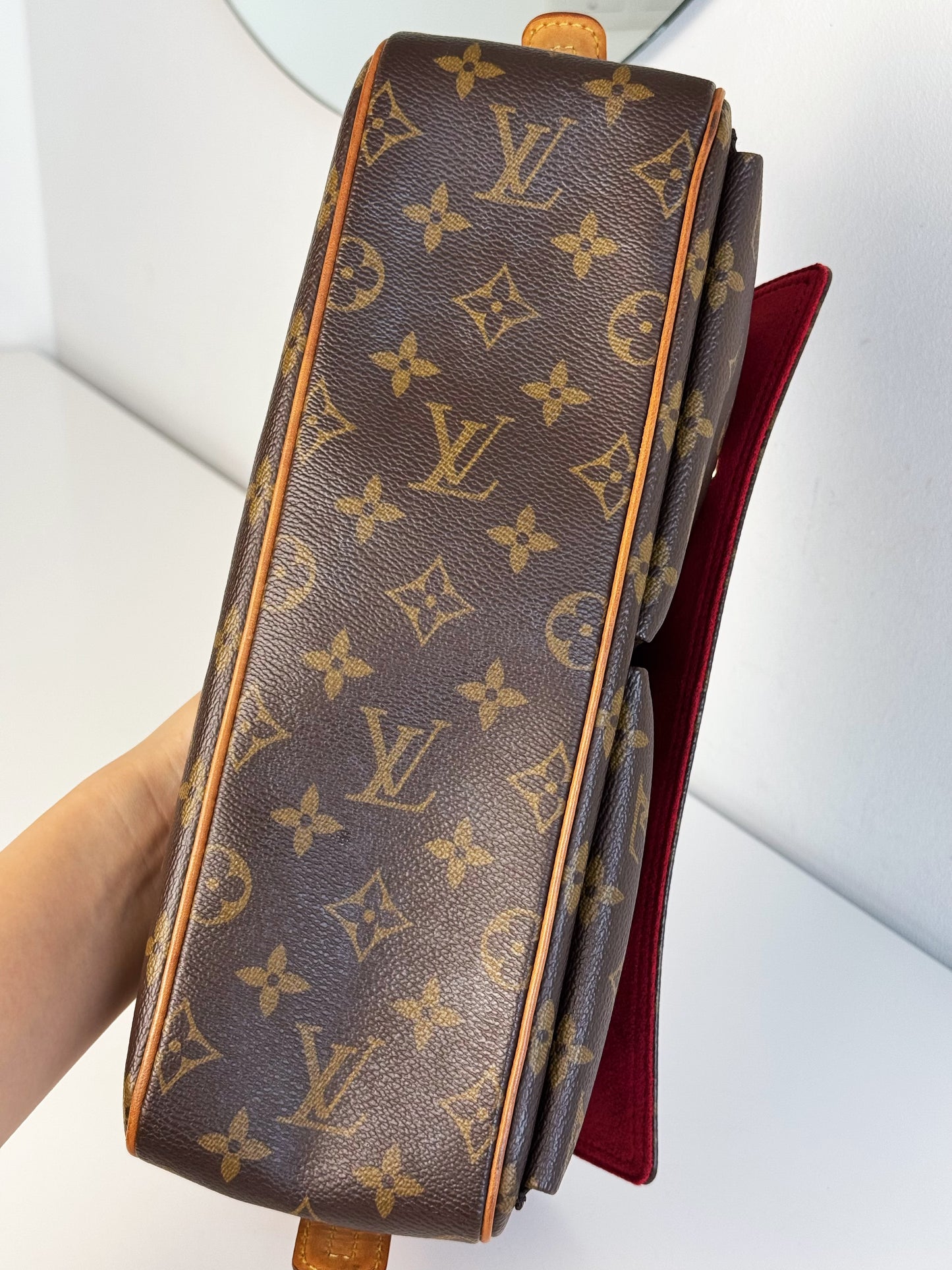 Louis Vuitton Viva Cite MM Shoulder Crossbody Bag