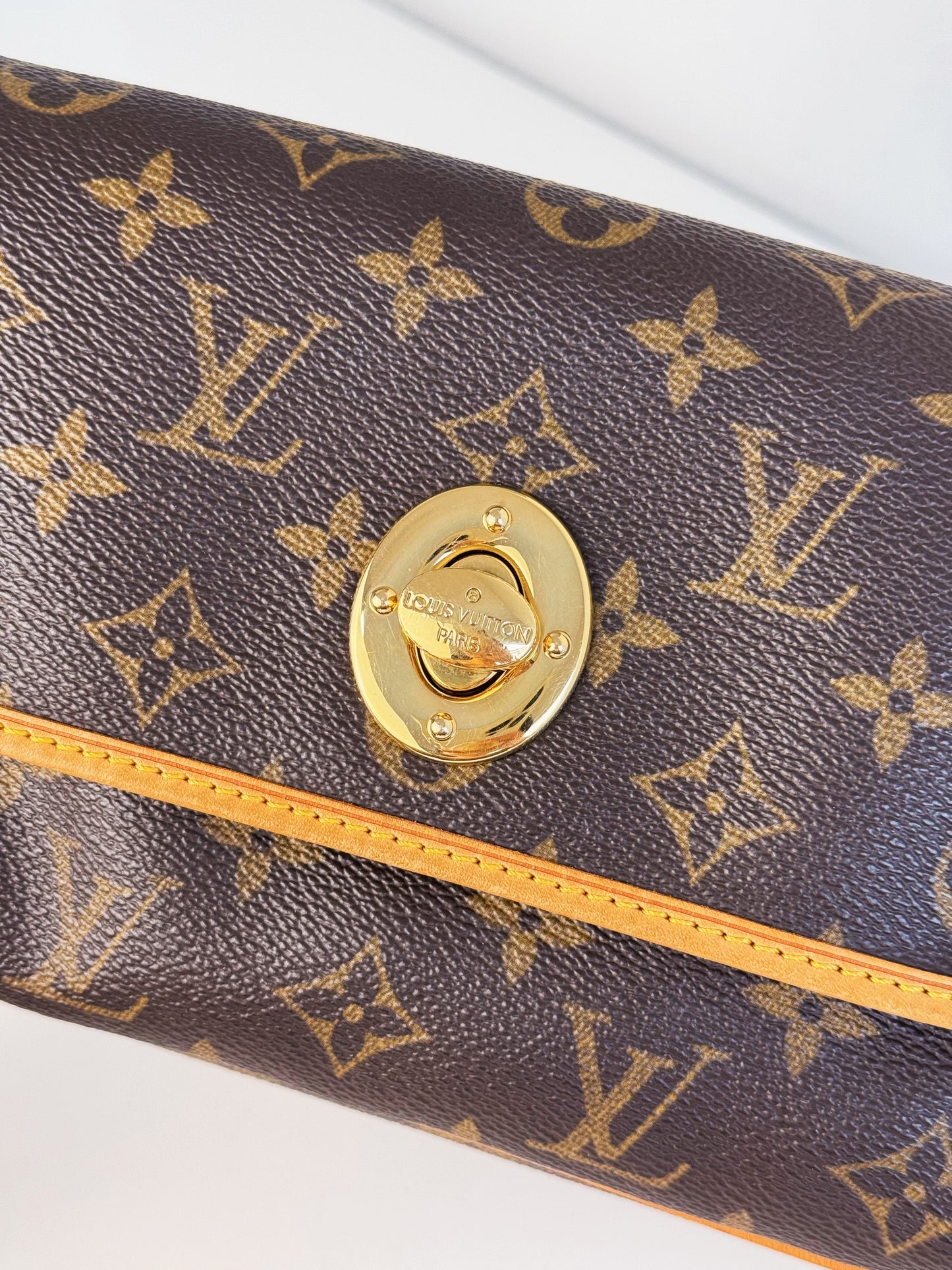 Louis Vuitton Vintage Tikal Shoulder Bag