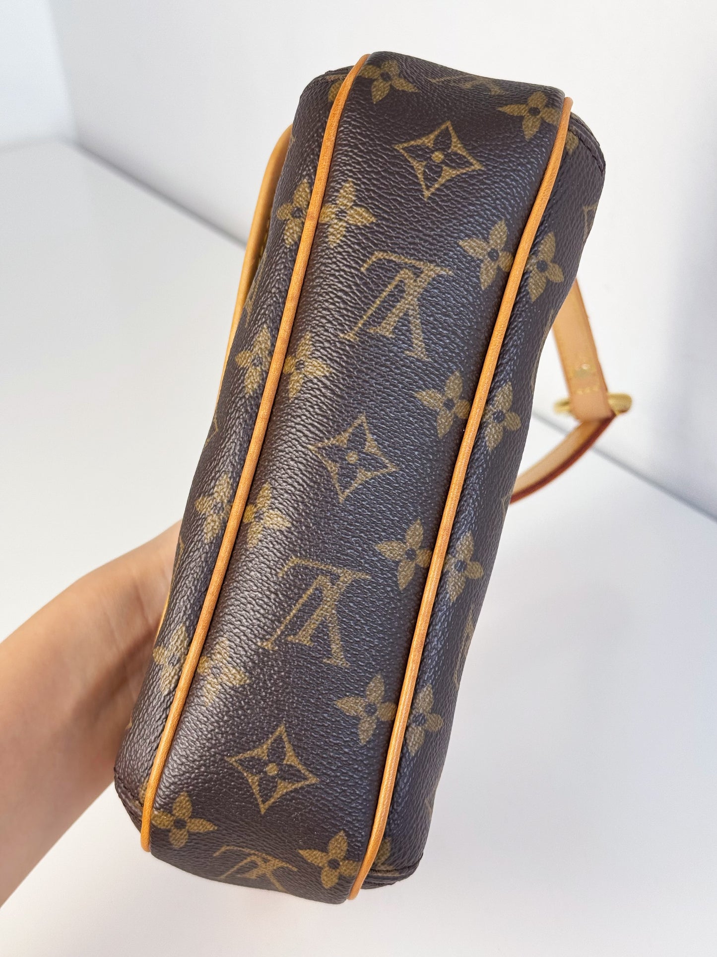 Louis Vuitton Vintage Tikal Shoulder Bag