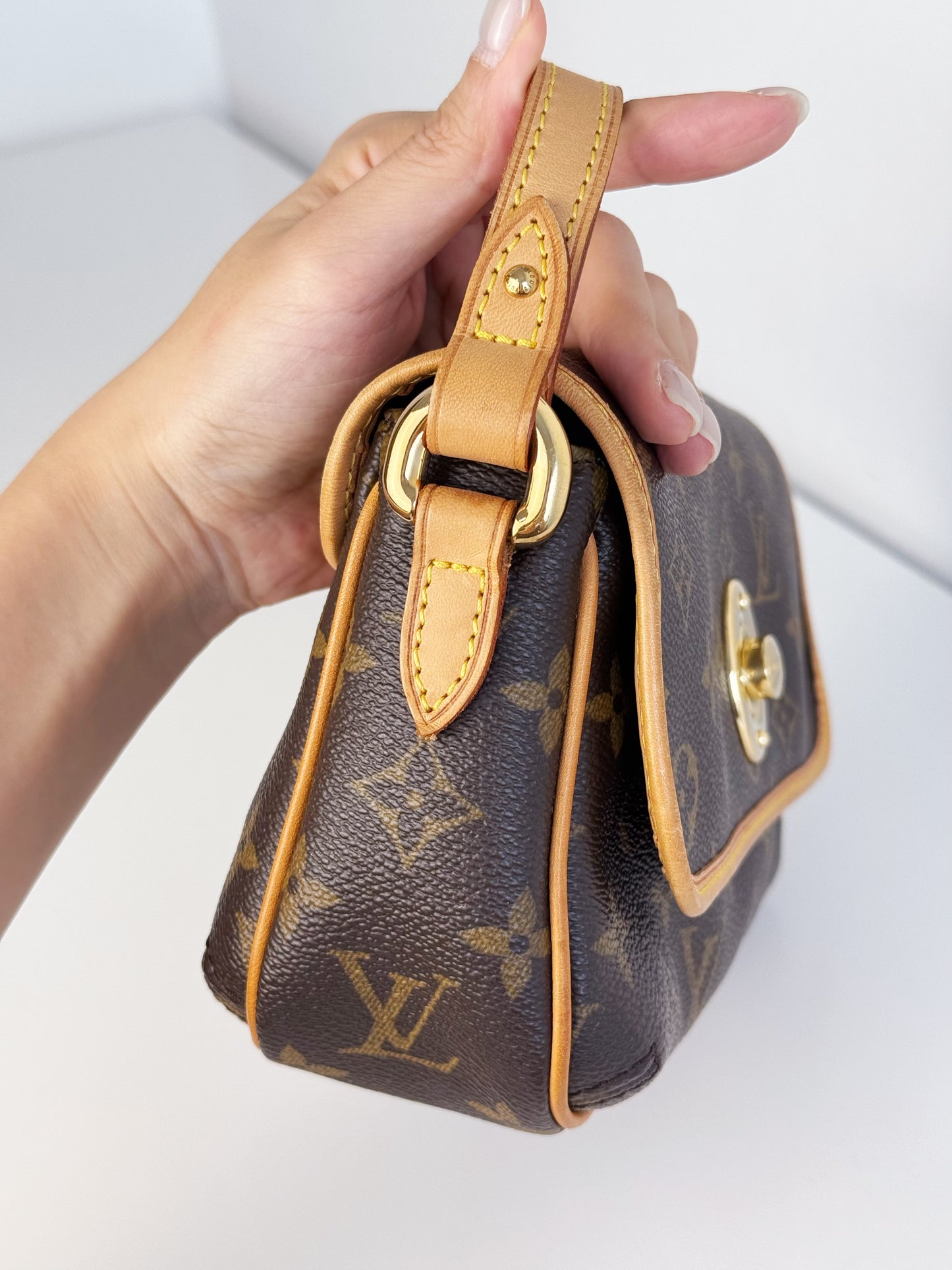 Louis Vuitton Vintage Tikal Shoulder Bag