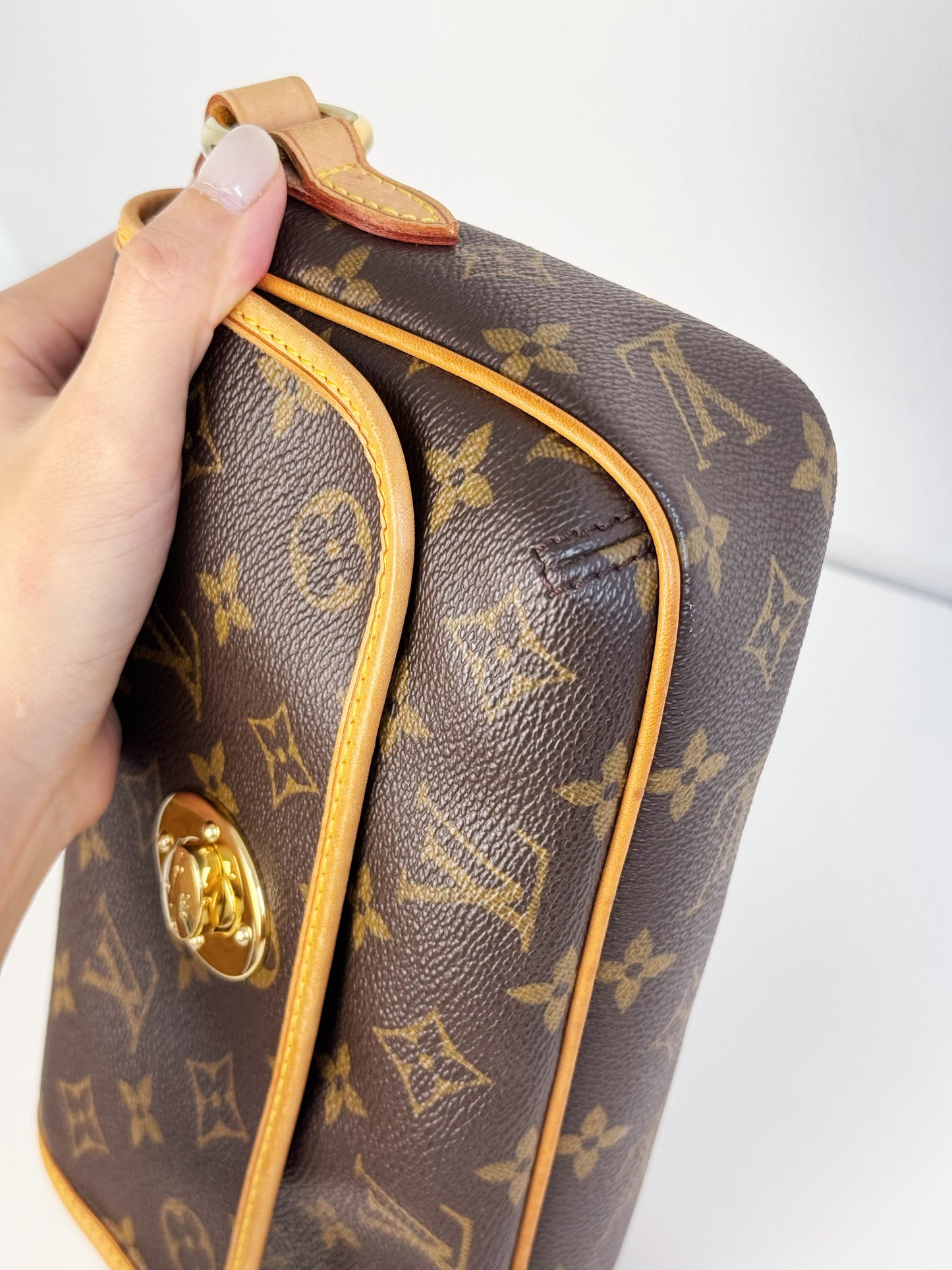 Louis Vuitton Vintage Tikal Shoulder Bag