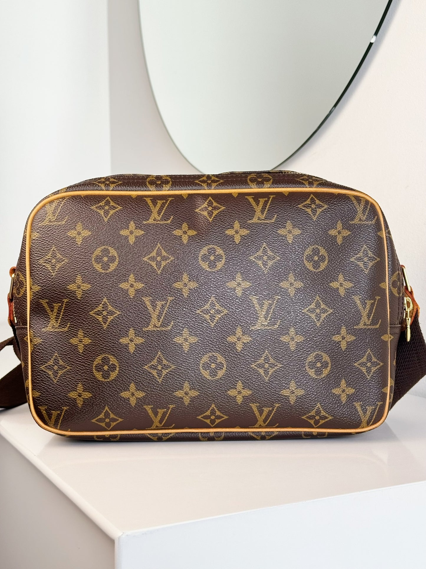 Louis Vuitton Vintage Reporter Shoulder Crossbody Bag