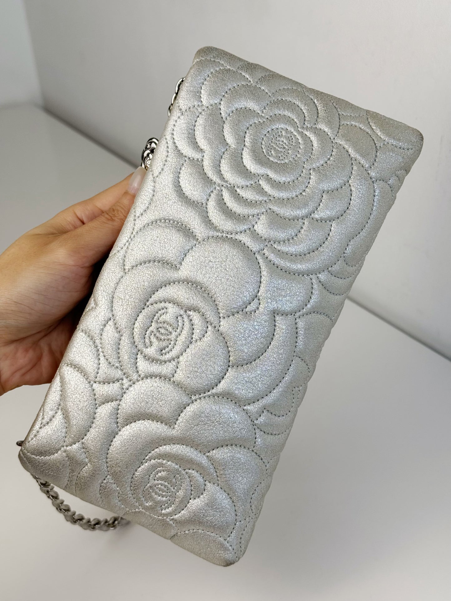 Chanel Silver Camellia Chain Pouch Handbag Shoulder Bag