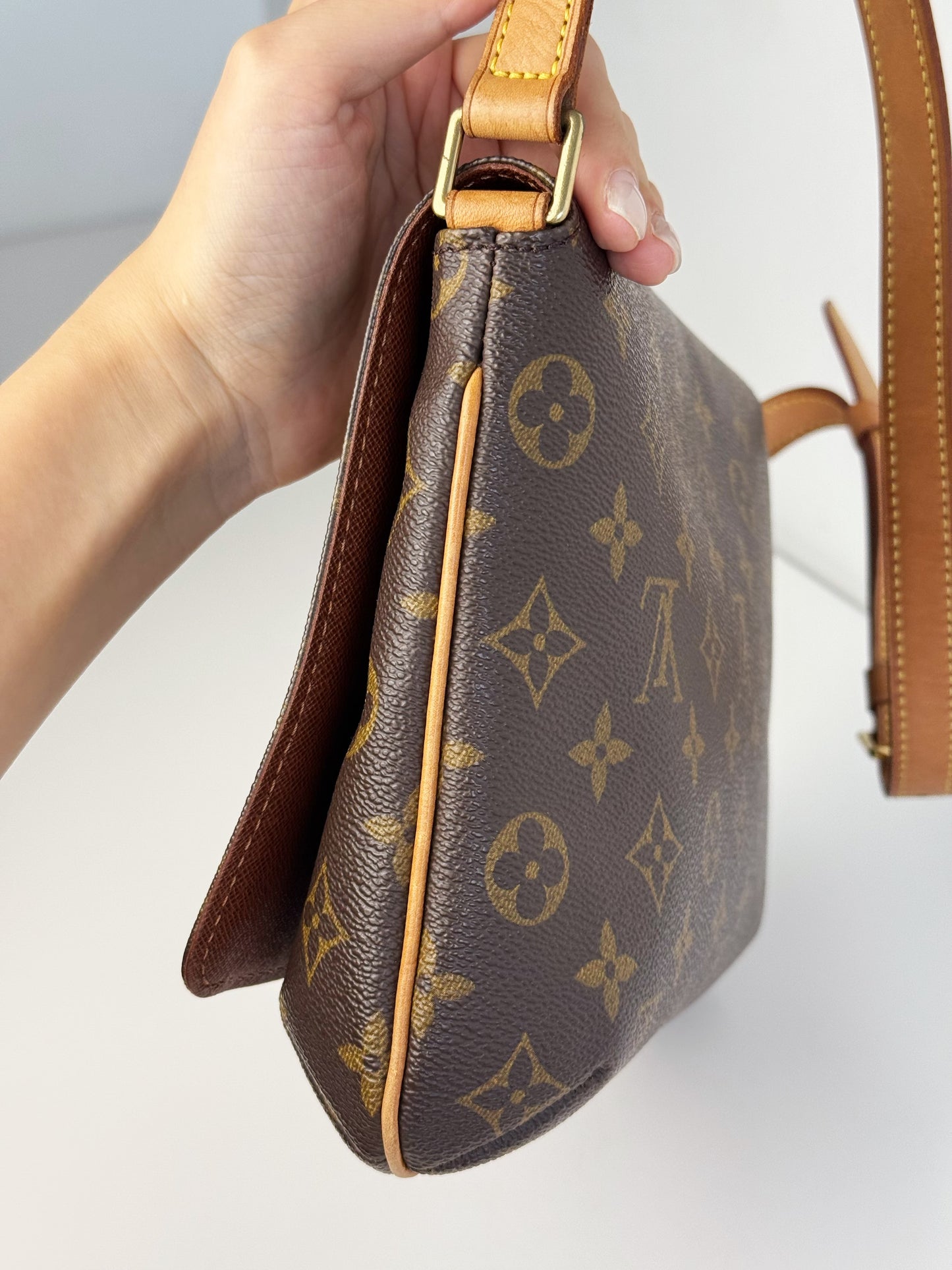 Louis Vuitton Musette Tango Shoulder Crossbody Bag