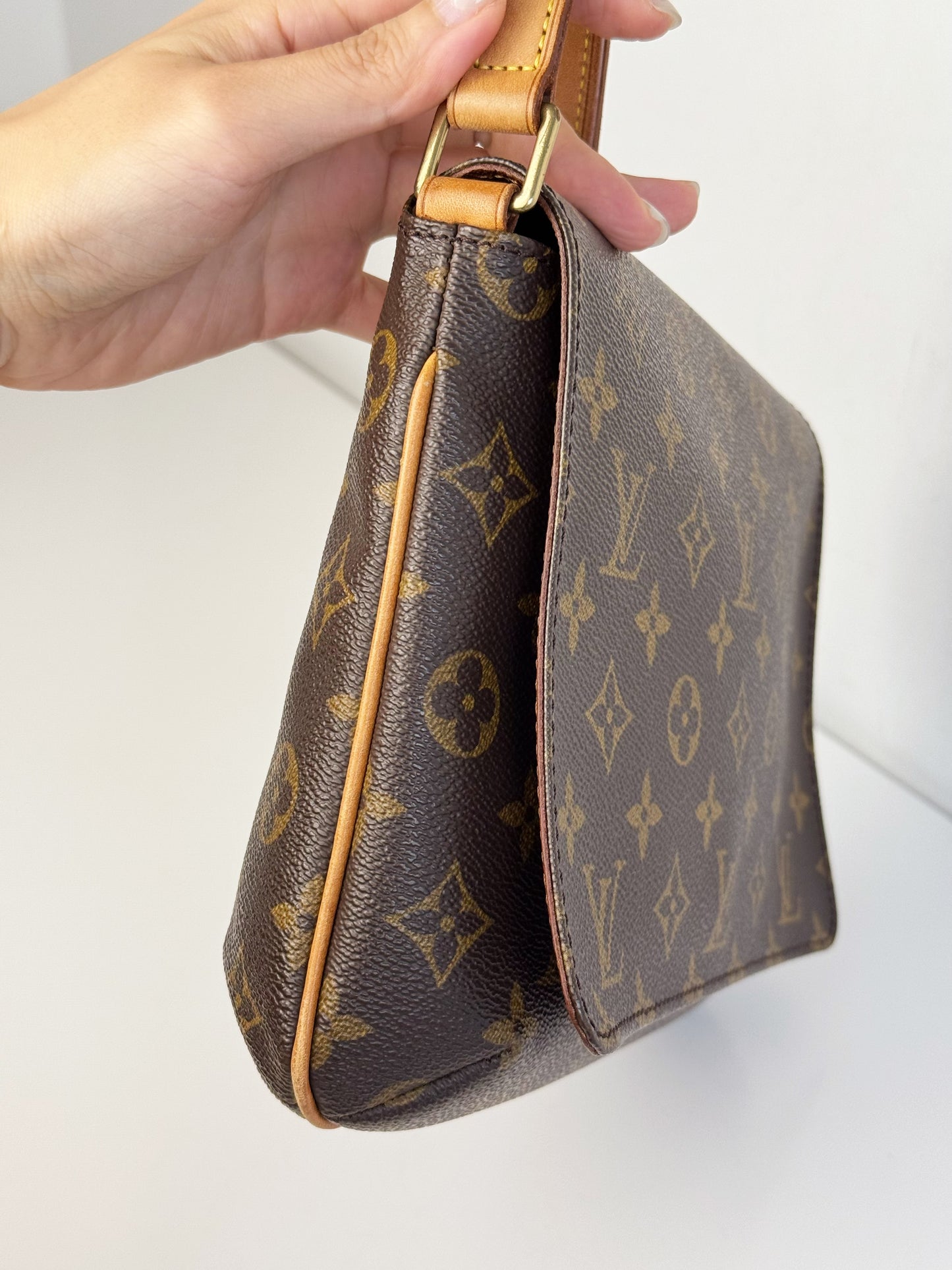 Louis Vuitton Musette Tango Shoulder Crossbody Bag