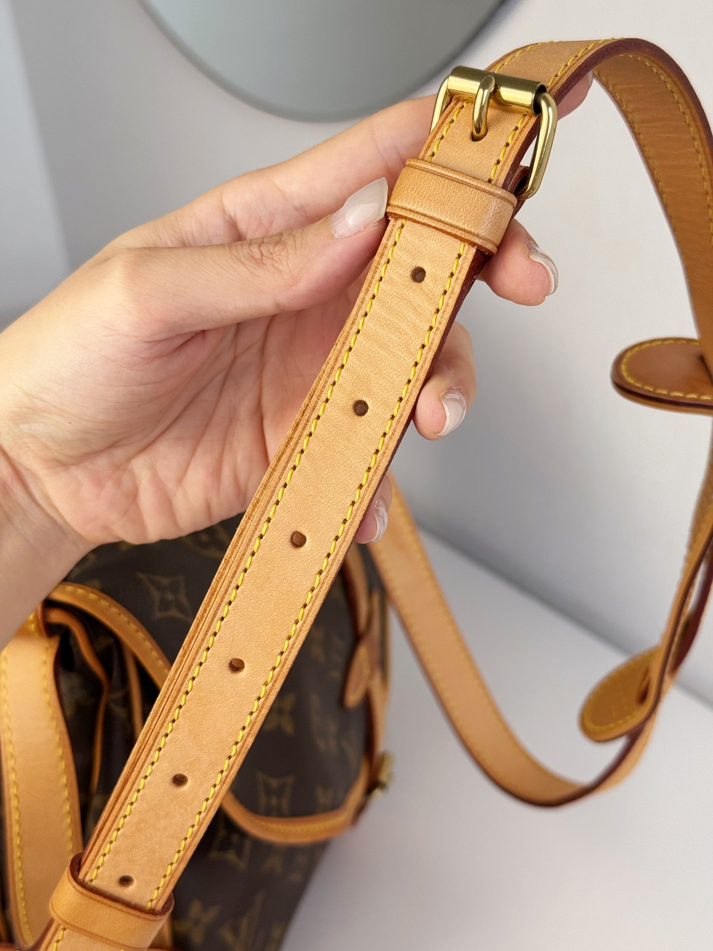 Louis Vuitton Vintage Saumur 30 Shoulder Crossbody Bag