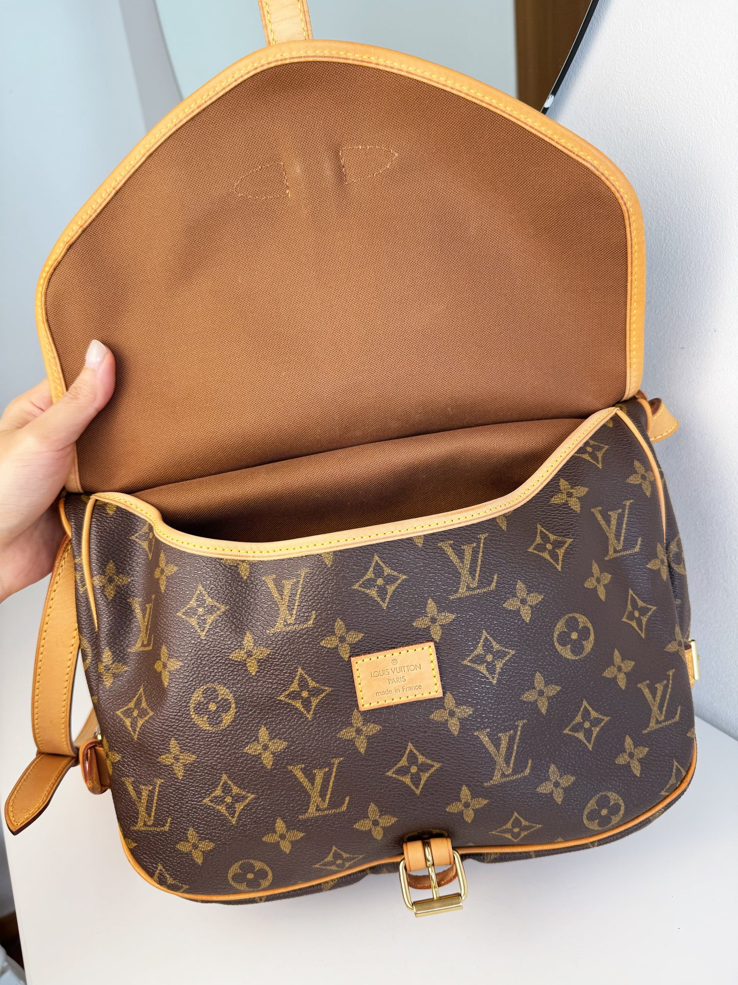 Louis Vuitton Vintage Saumur 30 Shoulder Crossbody Bag