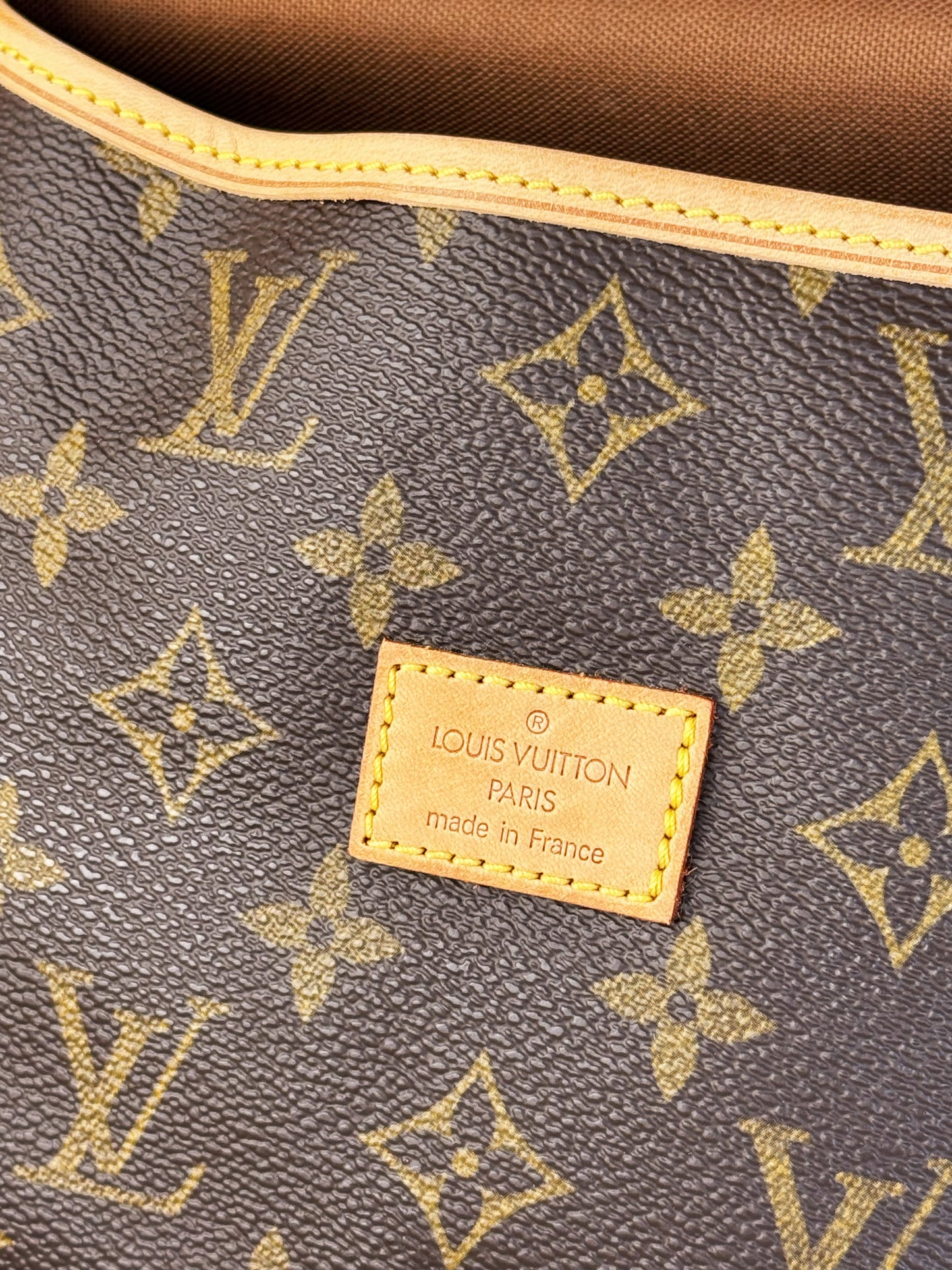 Louis Vuitton Vintage Saumur 30 Shoulder Crossbody Bag