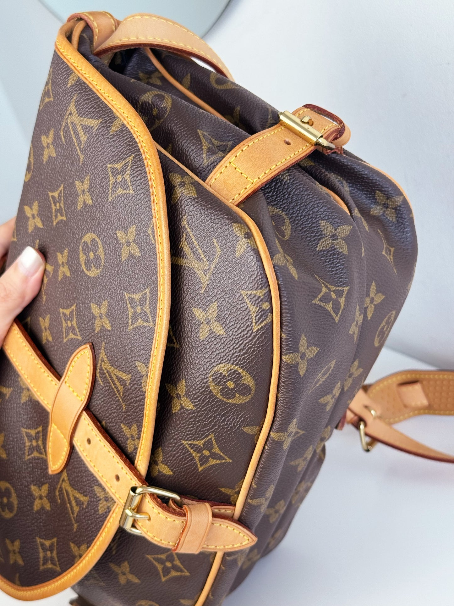 Louis Vuitton Vintage Saumur 30 Shoulder Crossbody Bag