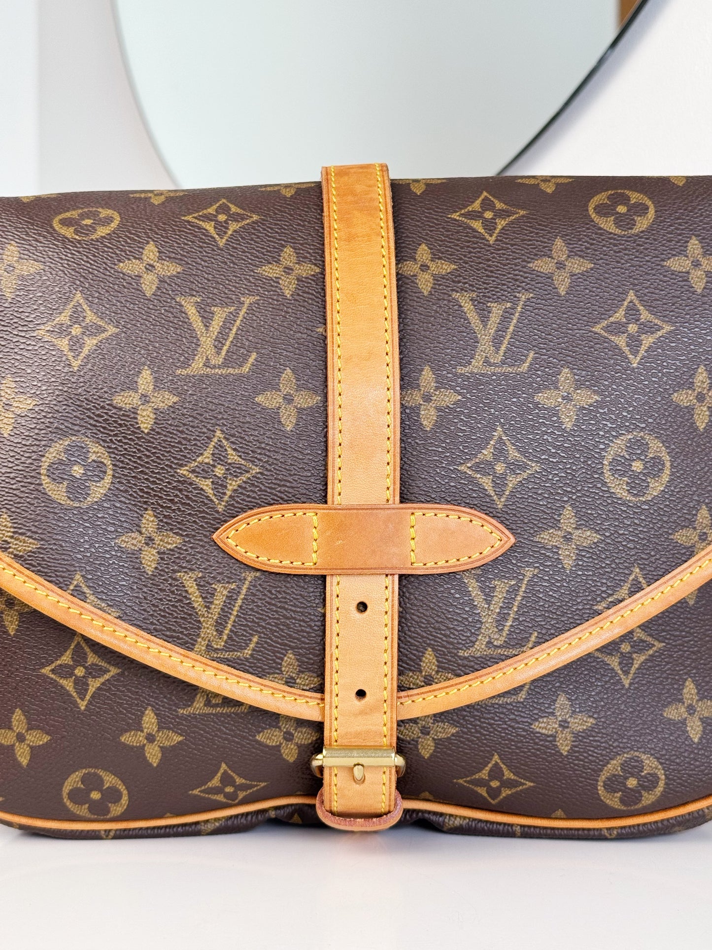 Louis Vuitton Vintage Saumur 30 Shoulder Crossbody Bag