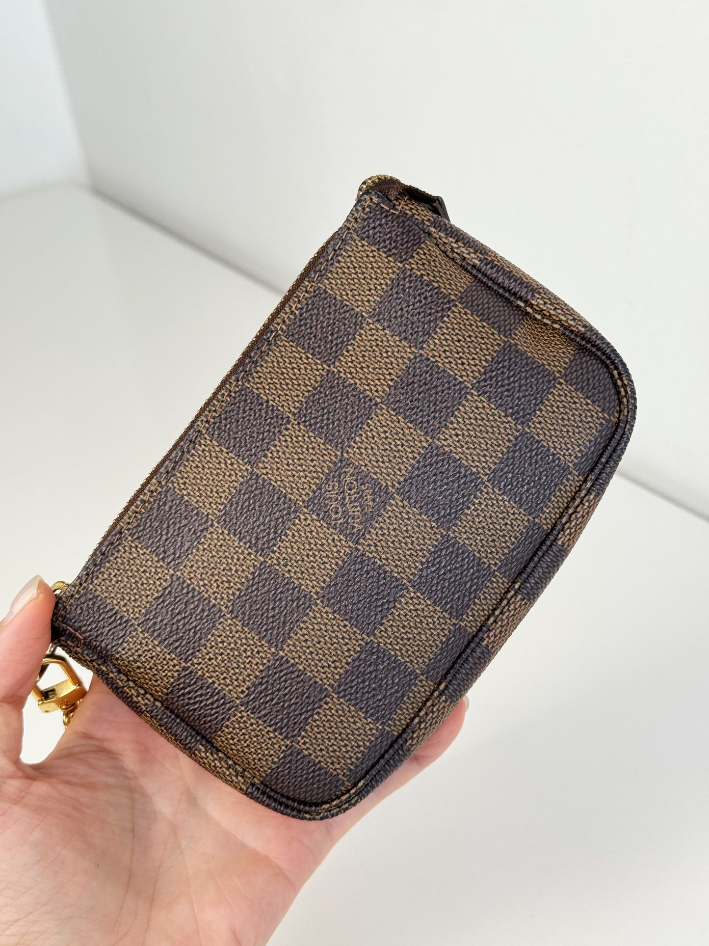 Louis Vuitton Vintage Damier Mini Pochette Accessoires Shoulder Crossbody Bag