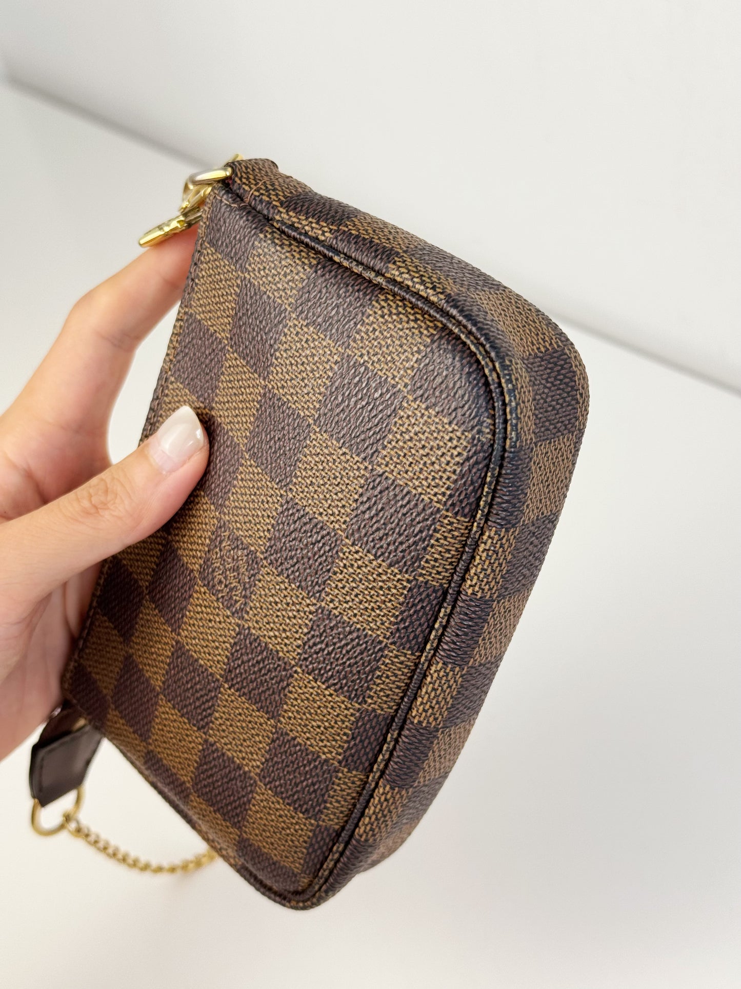 Louis Vuitton Vintage Damier Mini Pochette Accessoires Shoulder Crossbody Bag