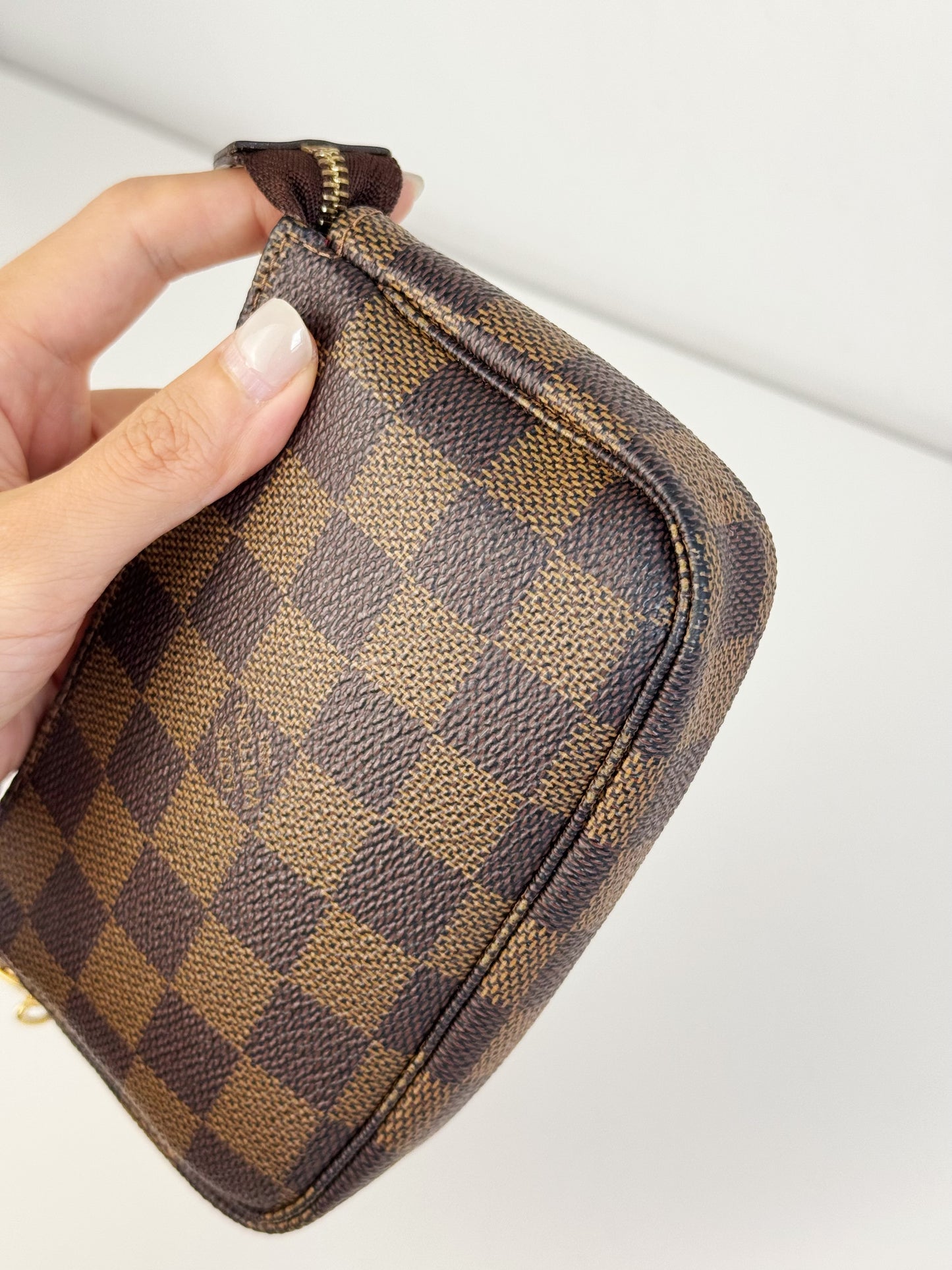 Louis Vuitton Vintage Damier Mini Pochette Accessoires Shoulder Crossbody Bag