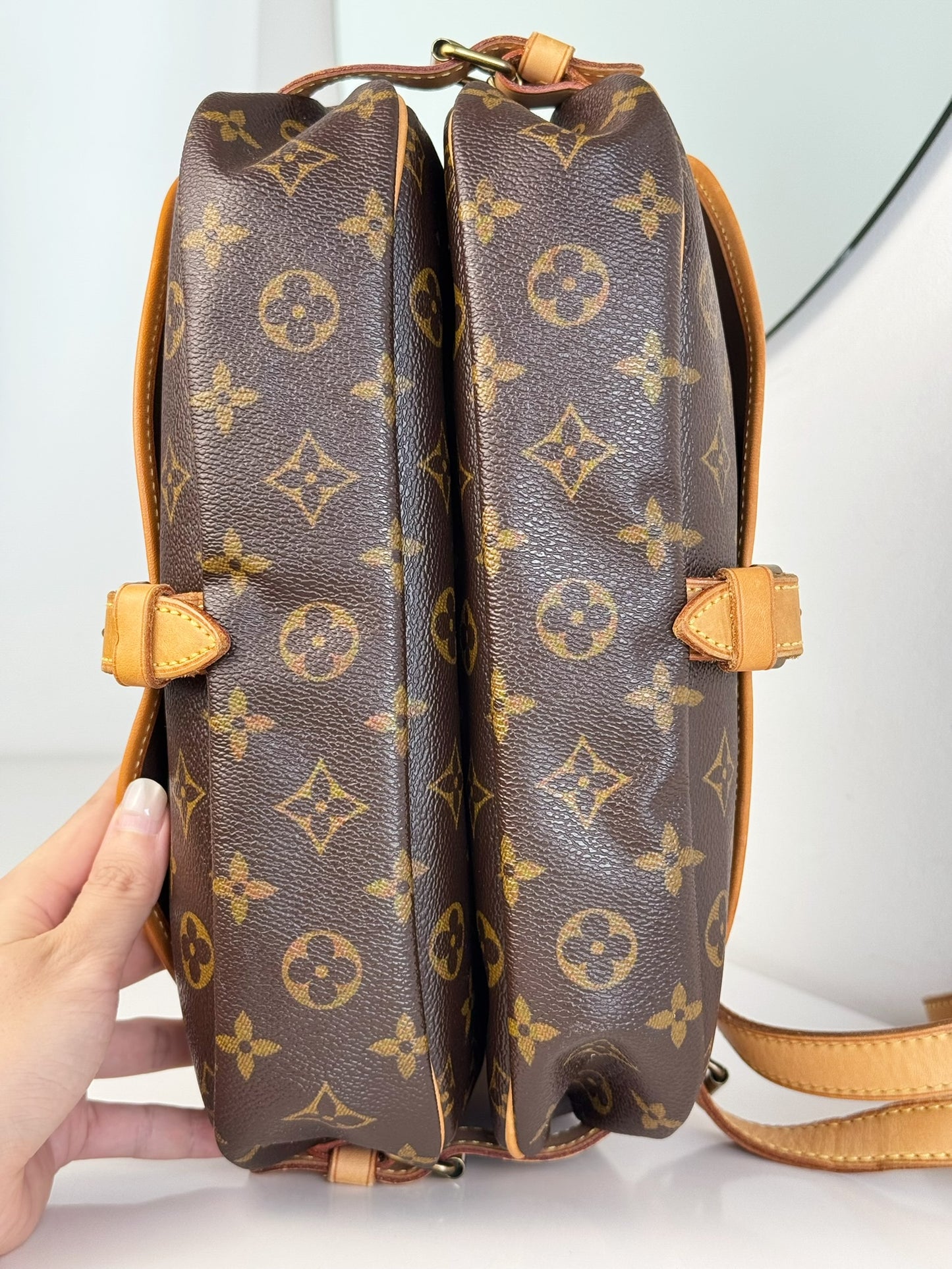 Louis Vuitton Vintage Saumur 30 Shoulder Crossbody Bag