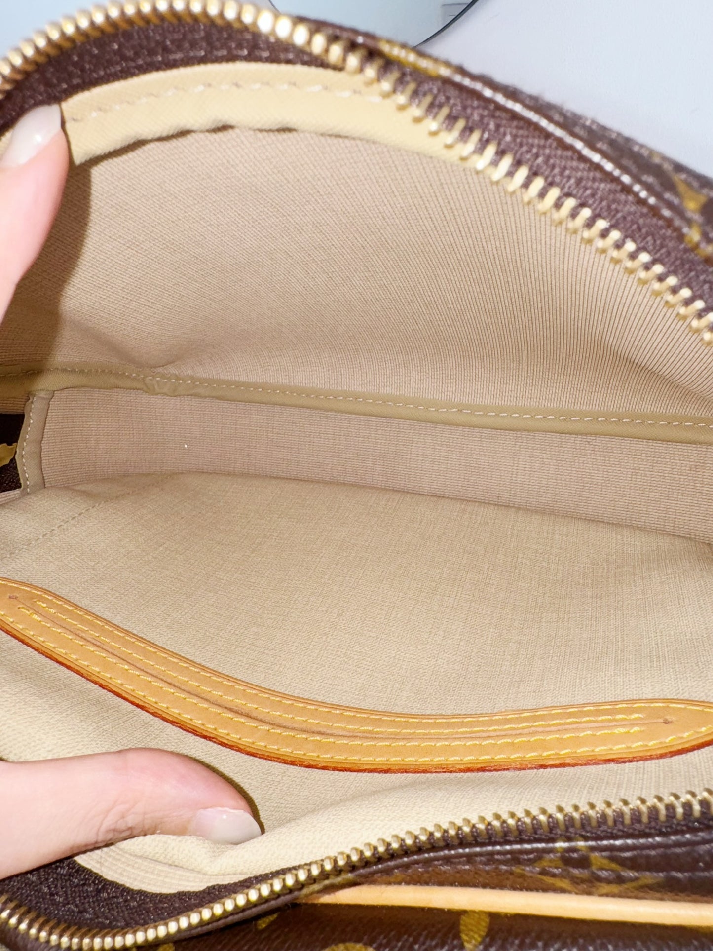 Louis Vuitton Vintage Reporter Shoulder Crossbody Bag
