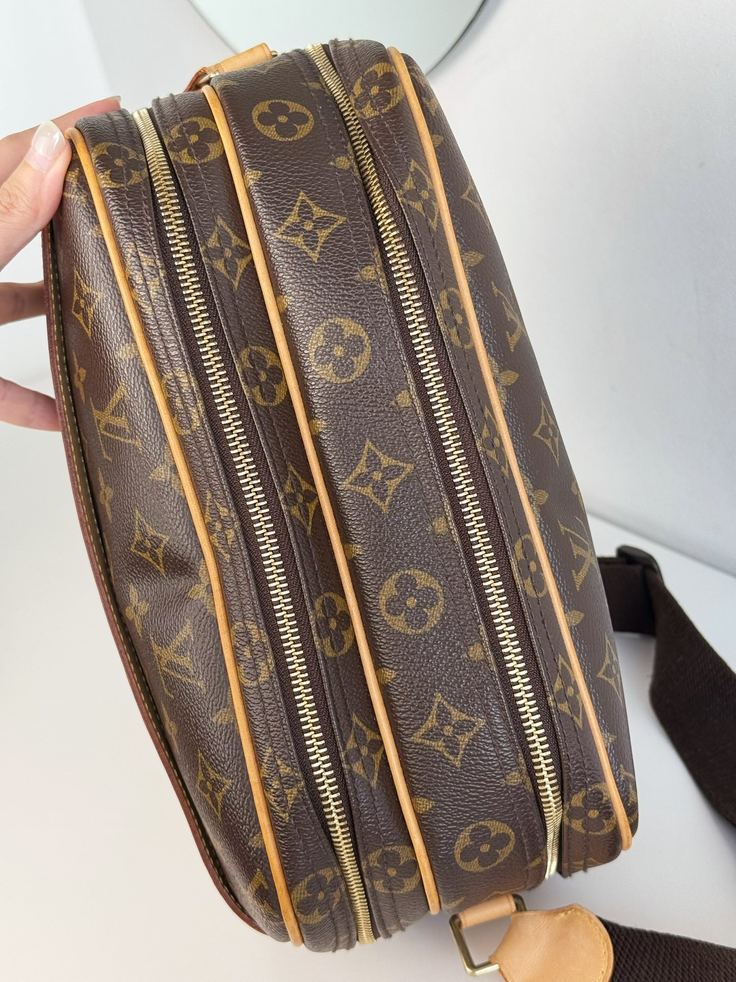 Louis Vuitton Vintage Reporter Shoulder Crossbody Bag