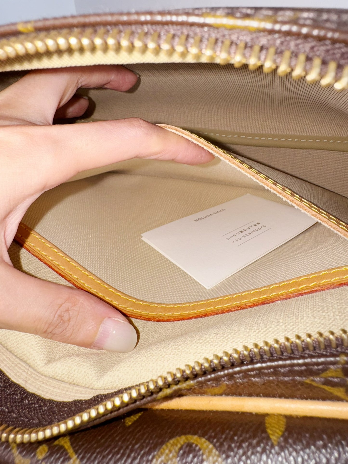 Louis Vuitton Vintage Reporter Shoulder Crossbody Bag
