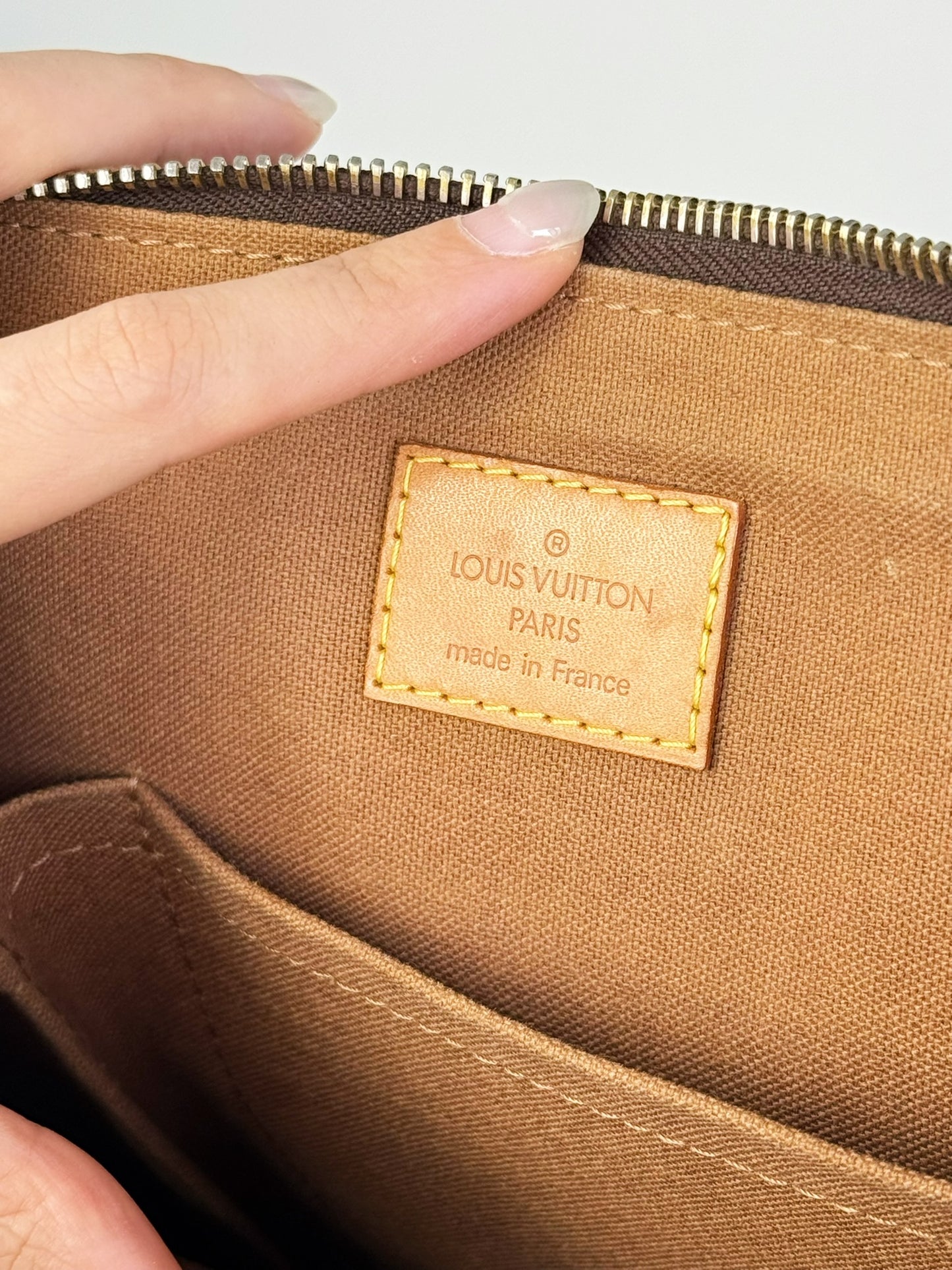 Louis Vuitton Popincourt Haut Shoulder Tote Bag
