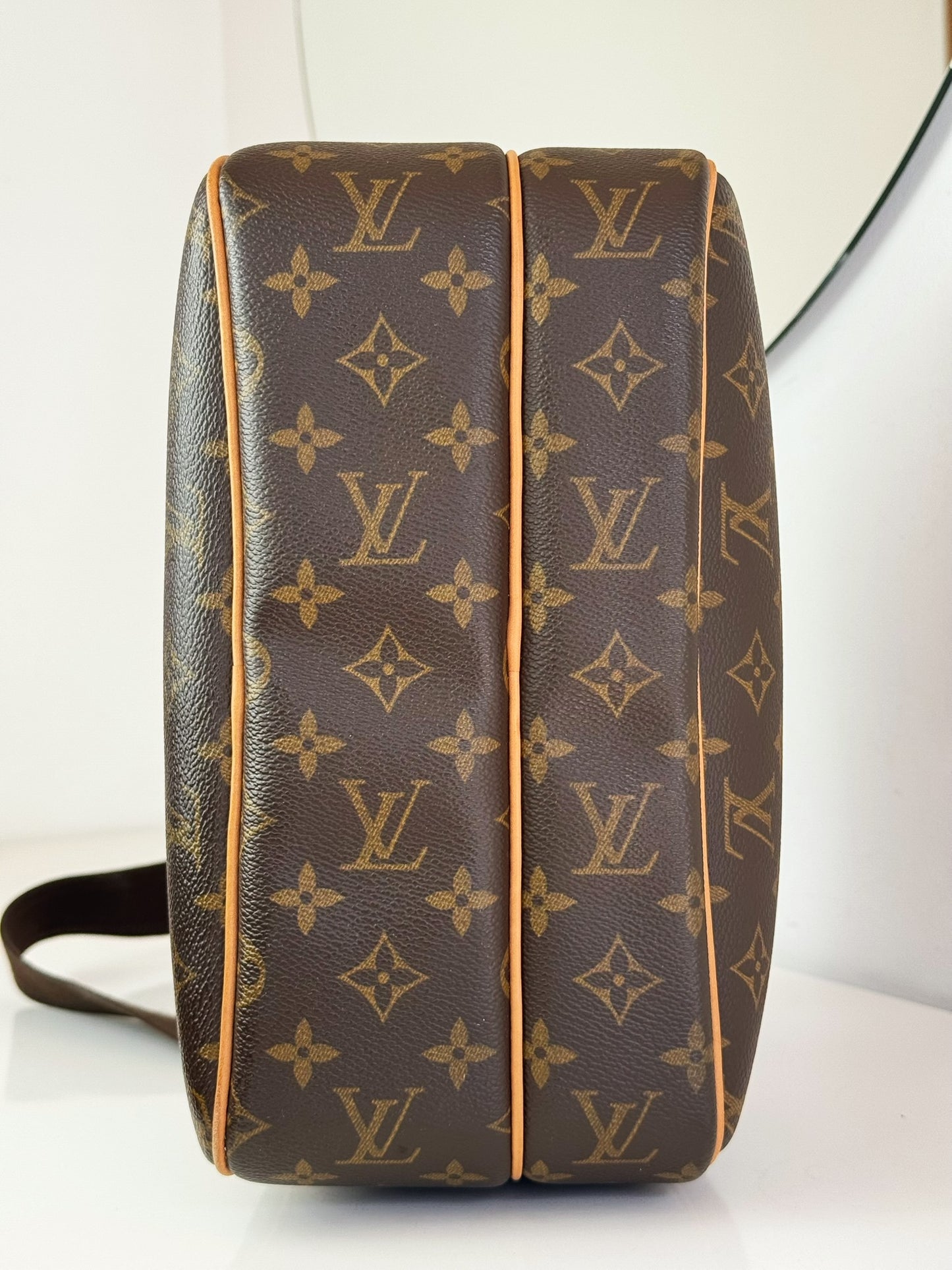 Louis Vuitton Vintage Reporter Shoulder Crossbody Bag