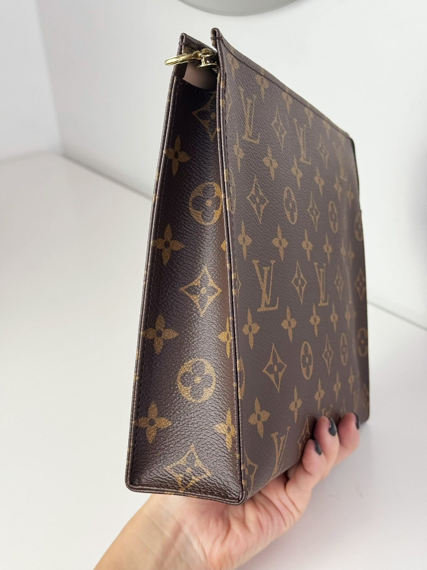 Louis Vuitton Vintage Toiletry 26 Handbag Crossbody Bag (RFID)