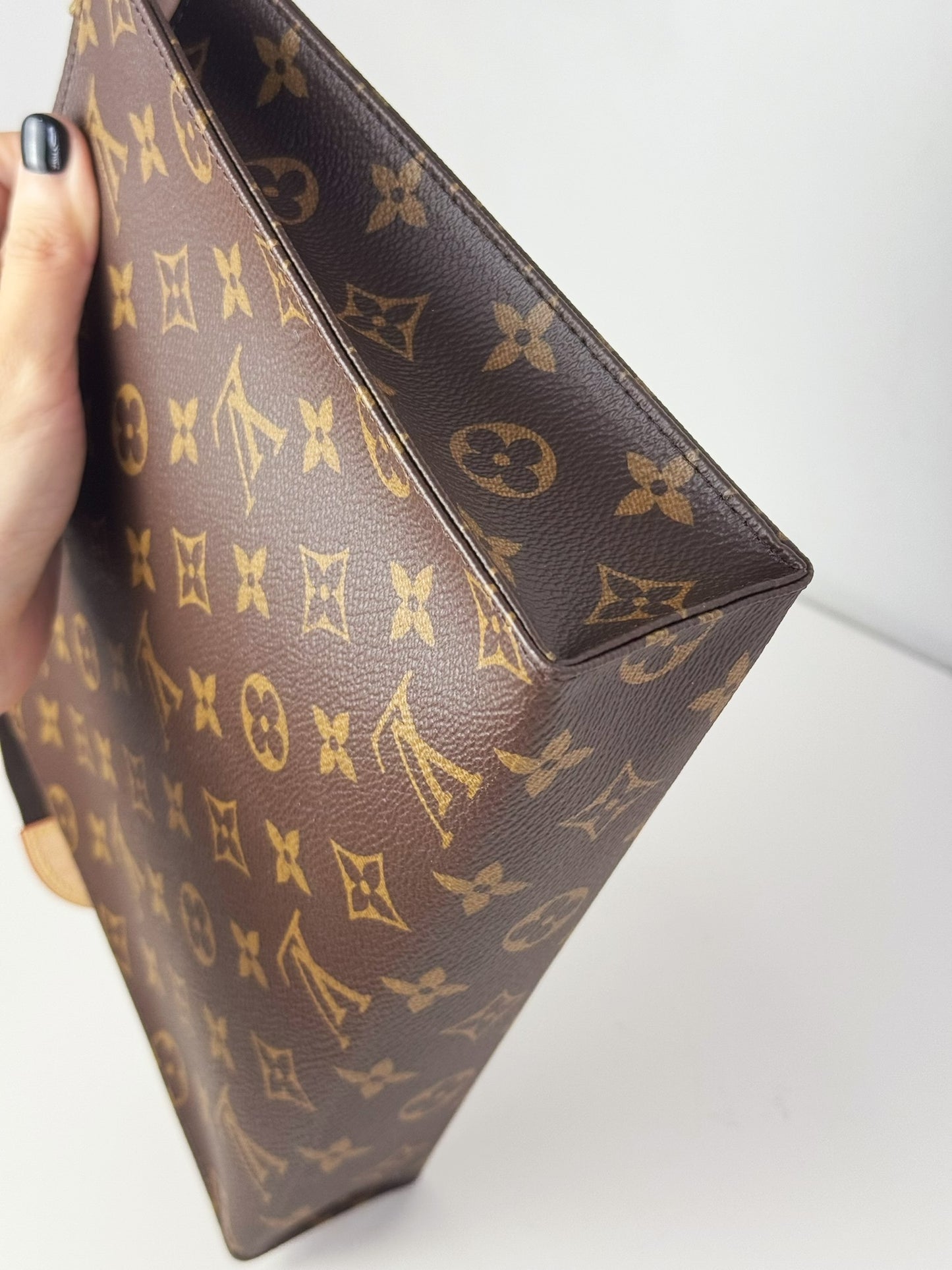 Louis Vuitton Vintage Toiletry 26 Handbag Crossbody Bag (RFID)