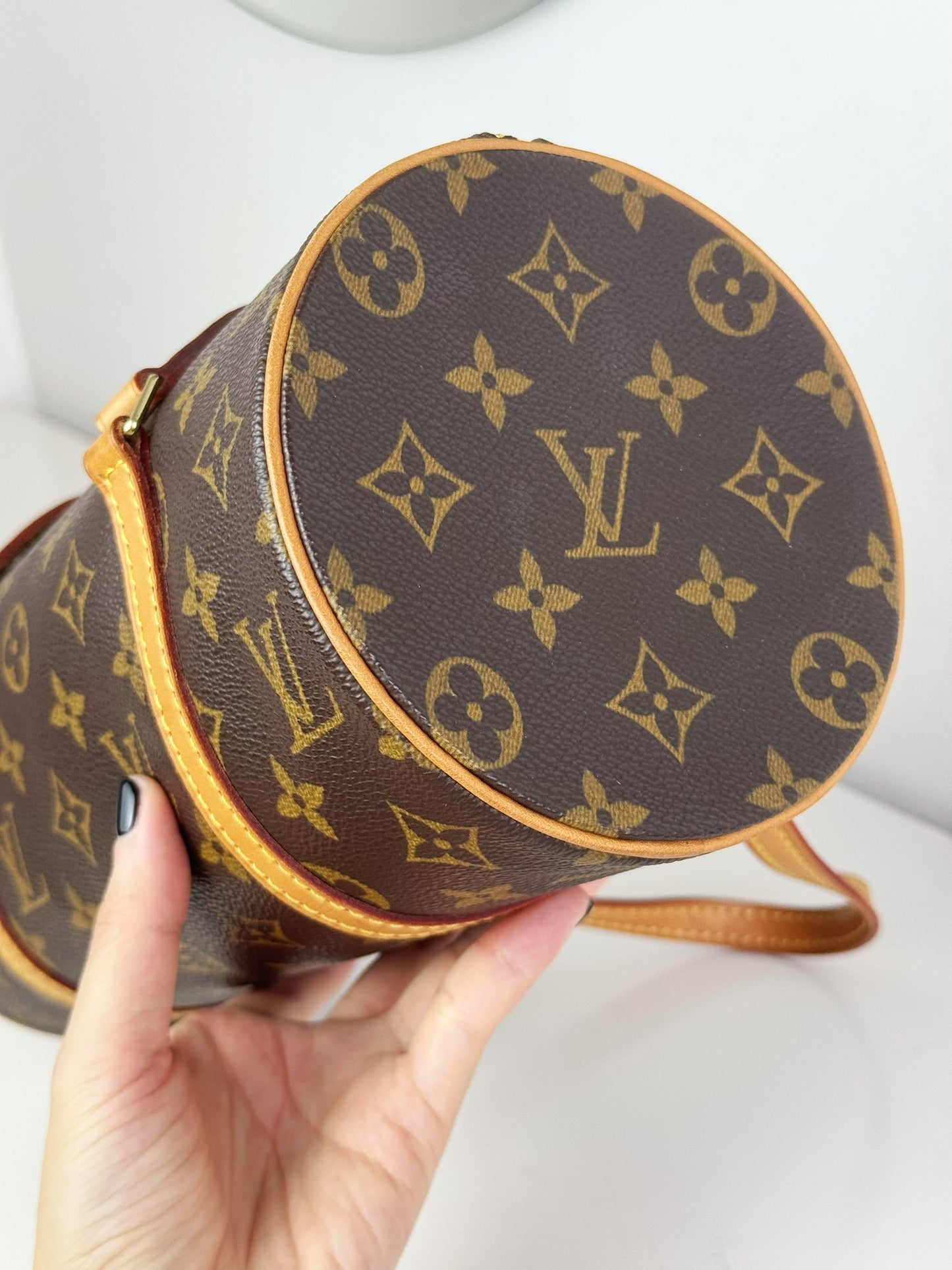 Louis Vuitton Vintage Papillon 26 Handbag Crossbody Bag