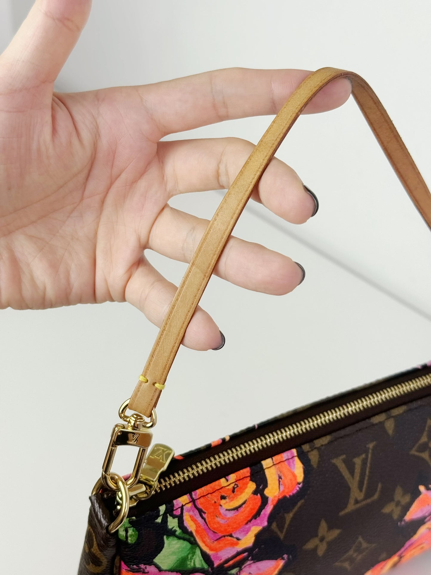 Louis Vuitton Vintage Limited Edition Rose Pochette Accessoires Shoulder Crossbody Bag