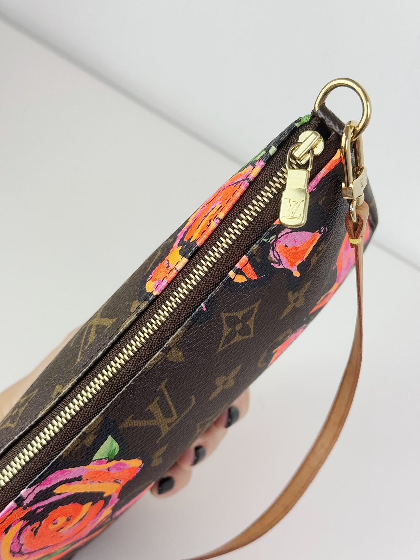 Louis Vuitton Vintage Limited Edition Rose Pochette Accessoires Shoulder Crossbody Bag