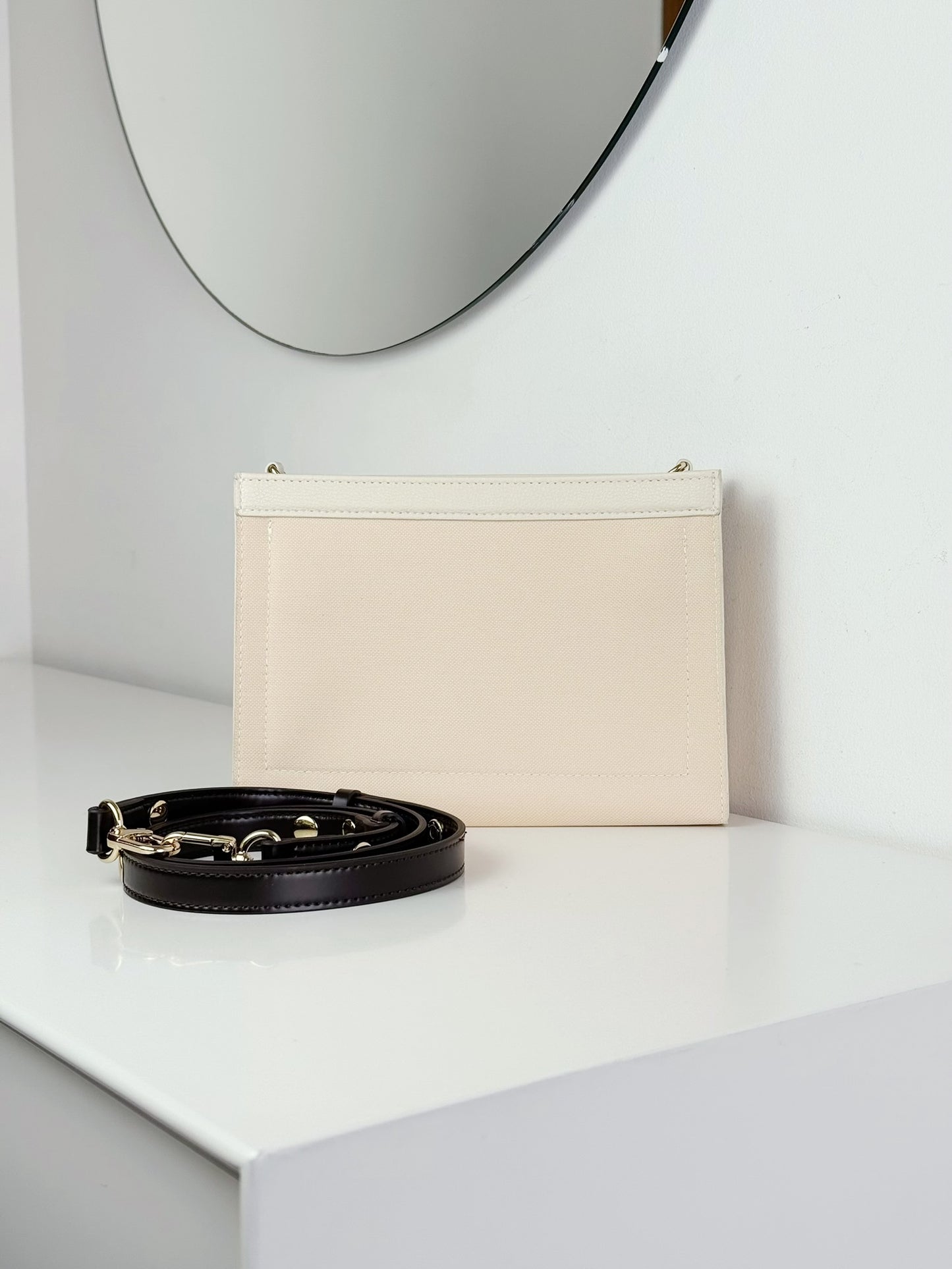 Louis Vuitton Vintage Toiletry 26 Handbag Crossbody Bag (RFID)