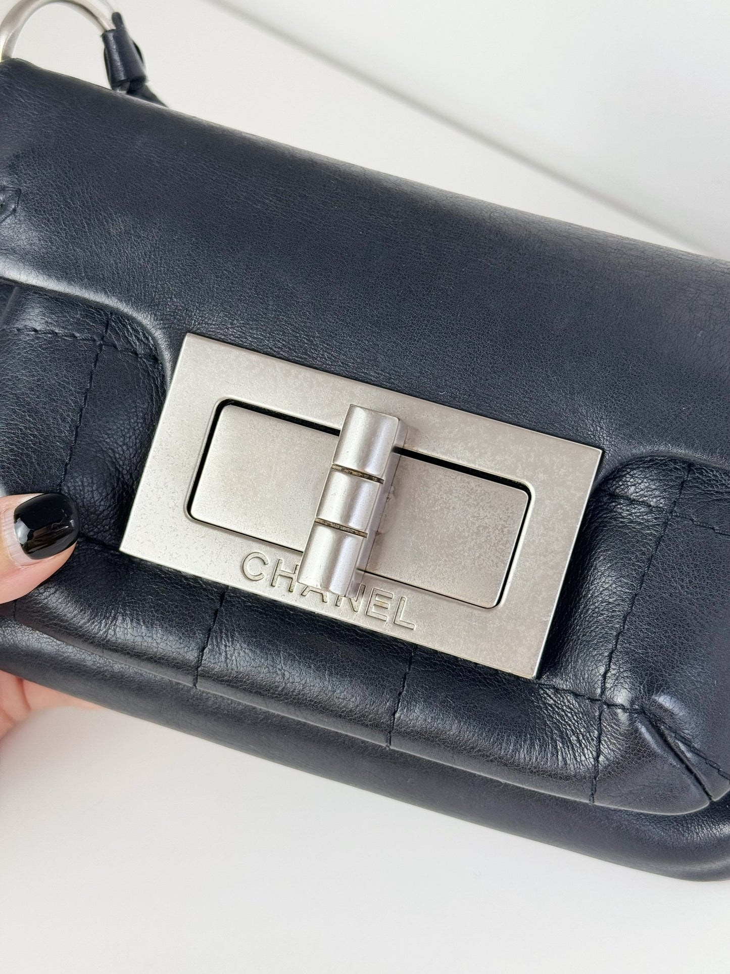 Chanel Vintage Black Chocolate Bar 2.55 Mademoiselle Lock Flap Shoulder Bag