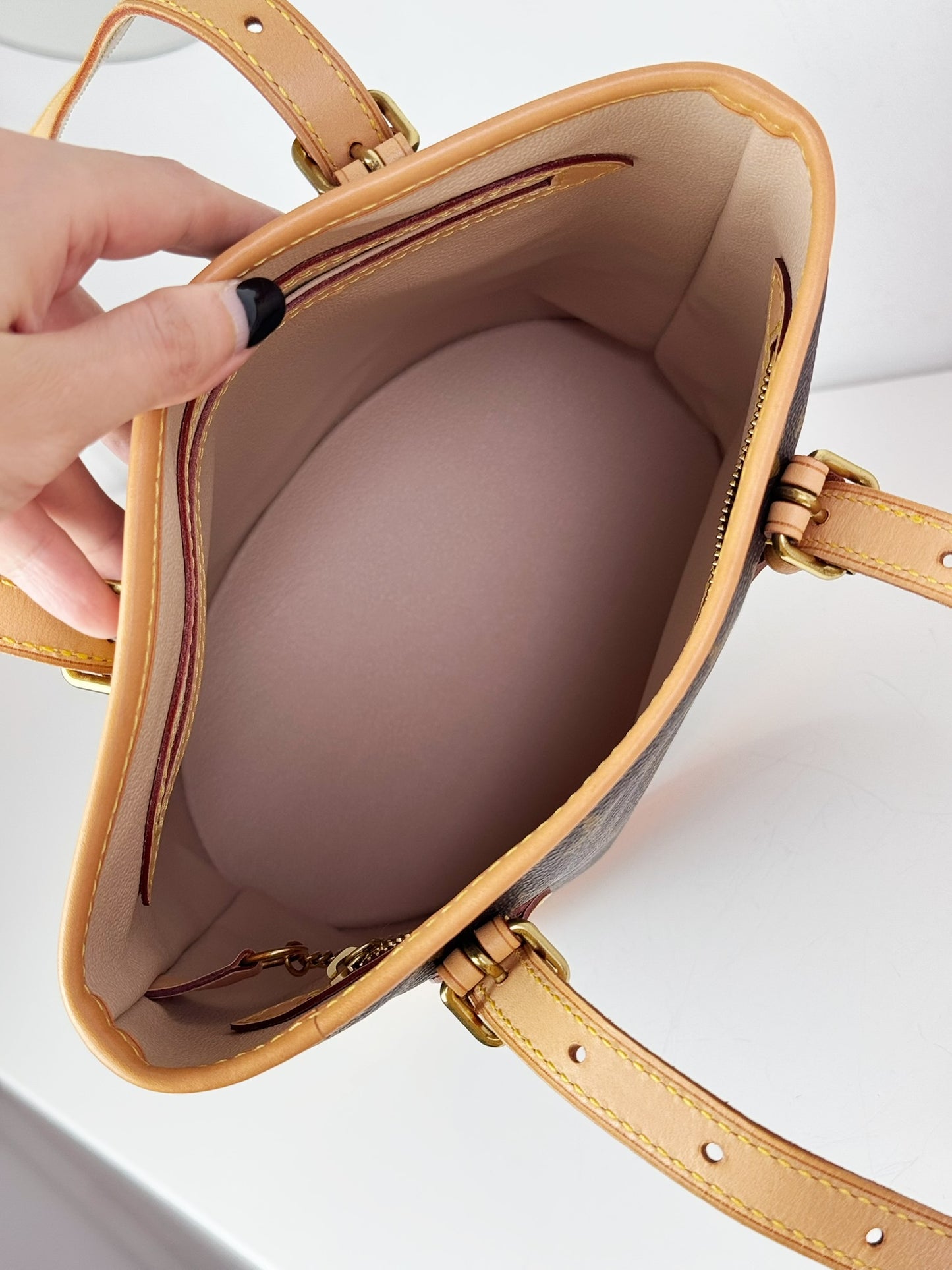 Louis Vuitton Vintage Marais Bucket Tote Shoulder Bag